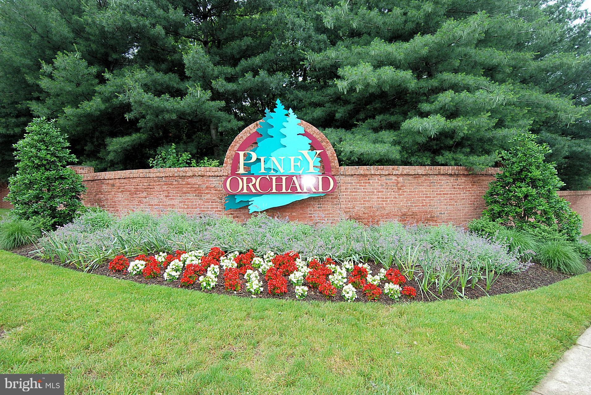 PINEY ORCHARD - Residential