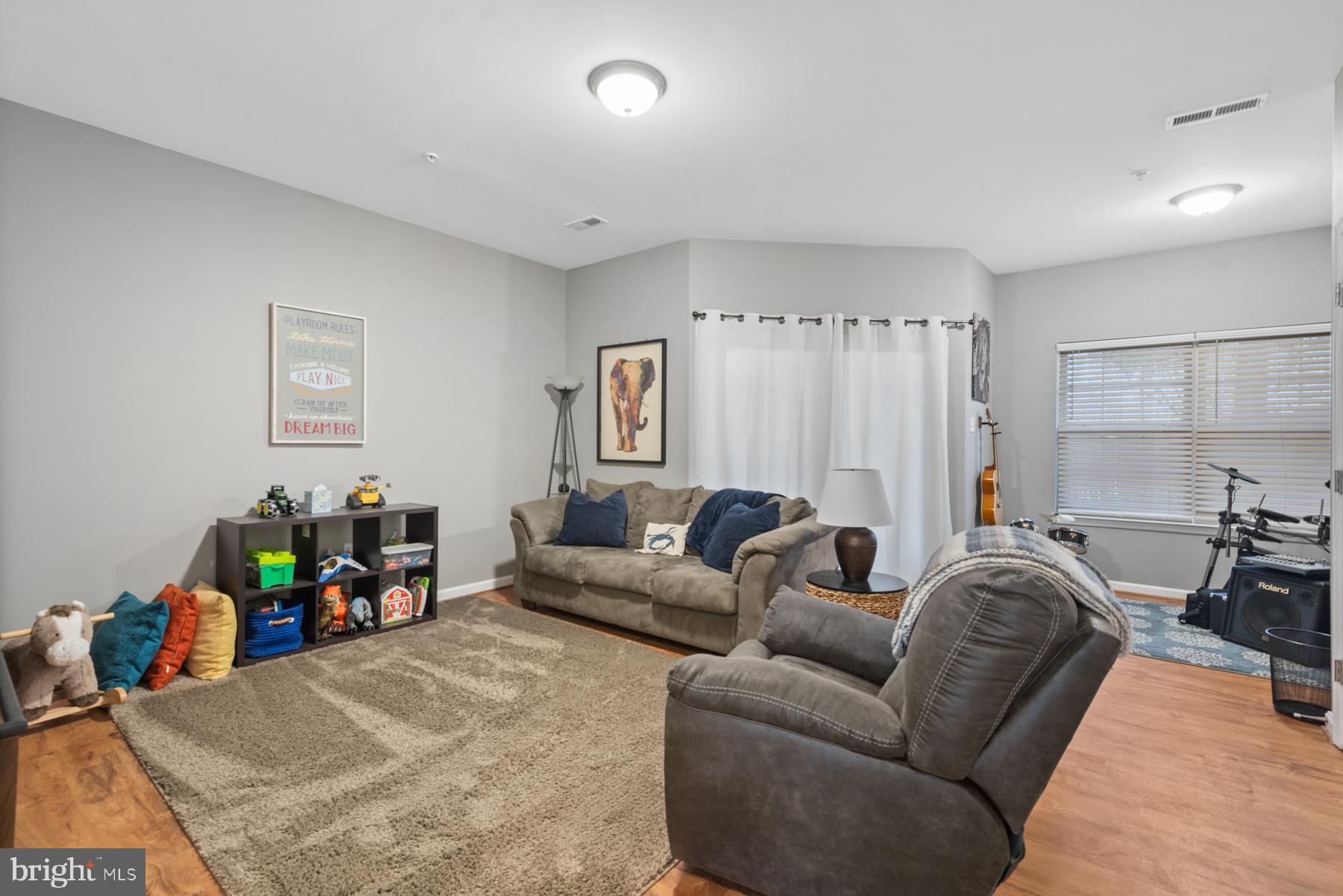 PINEY ORCHARD - Residential