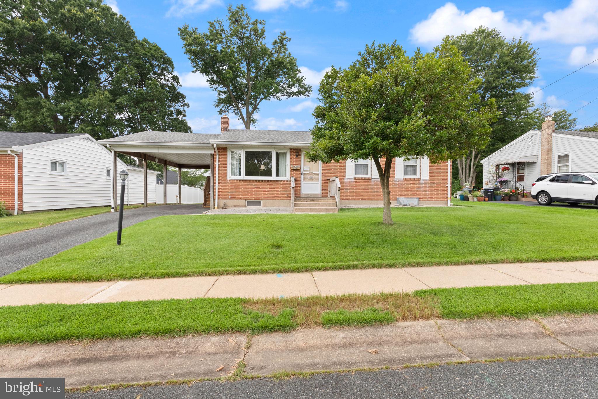 116 ANDERSON AVENUE