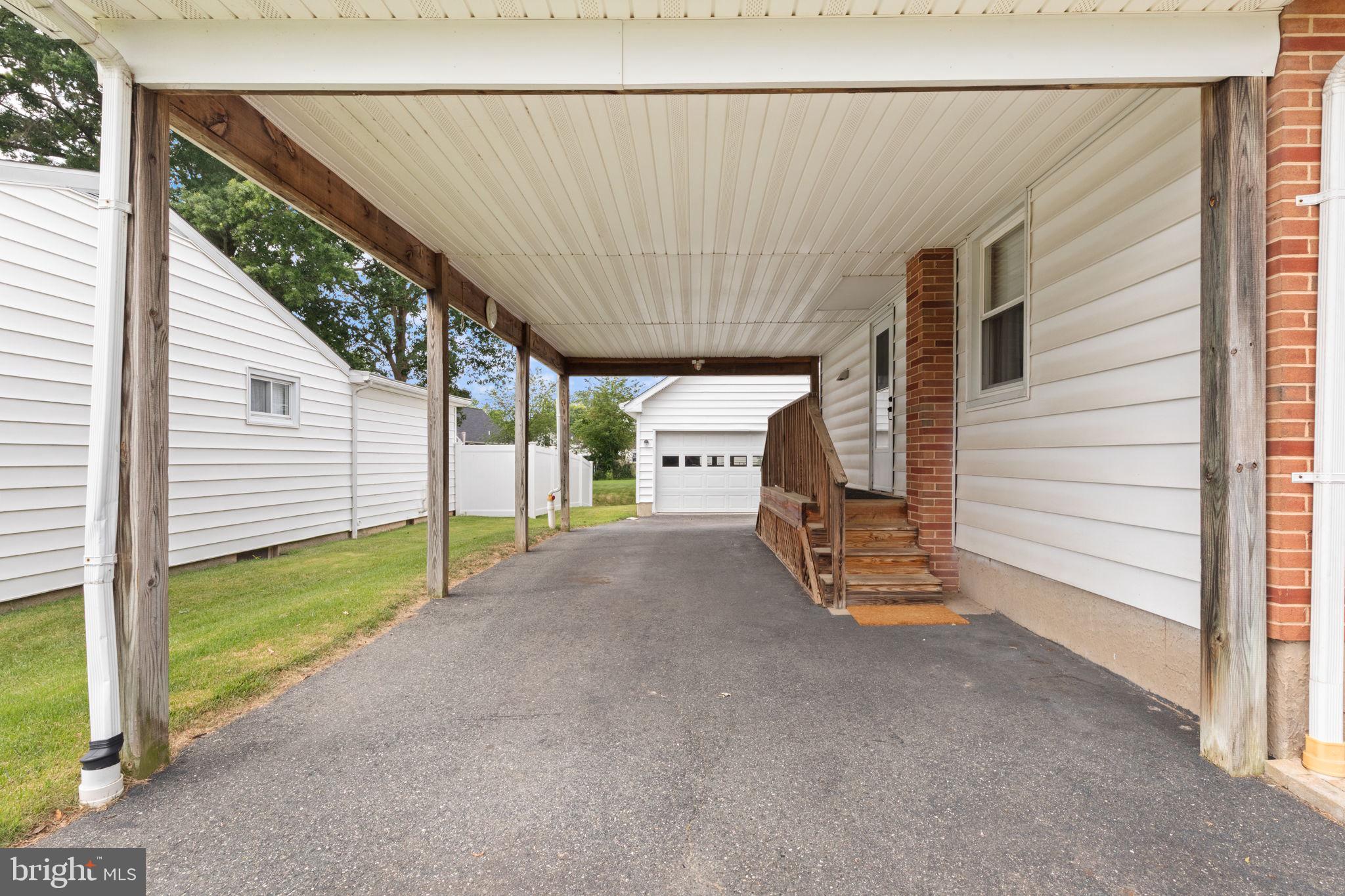 116 ANDERSON AVENUE