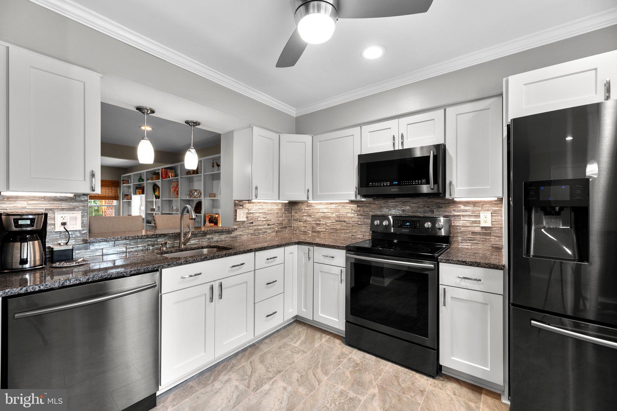 HICKORY RIDGE - Residential