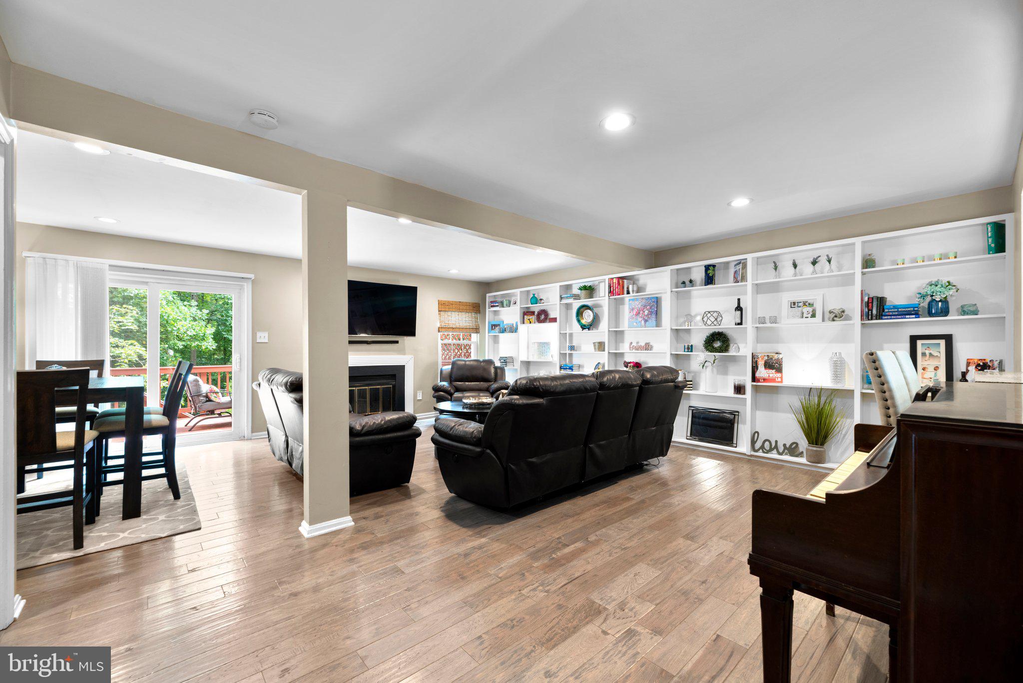 HICKORY RIDGE - Residential