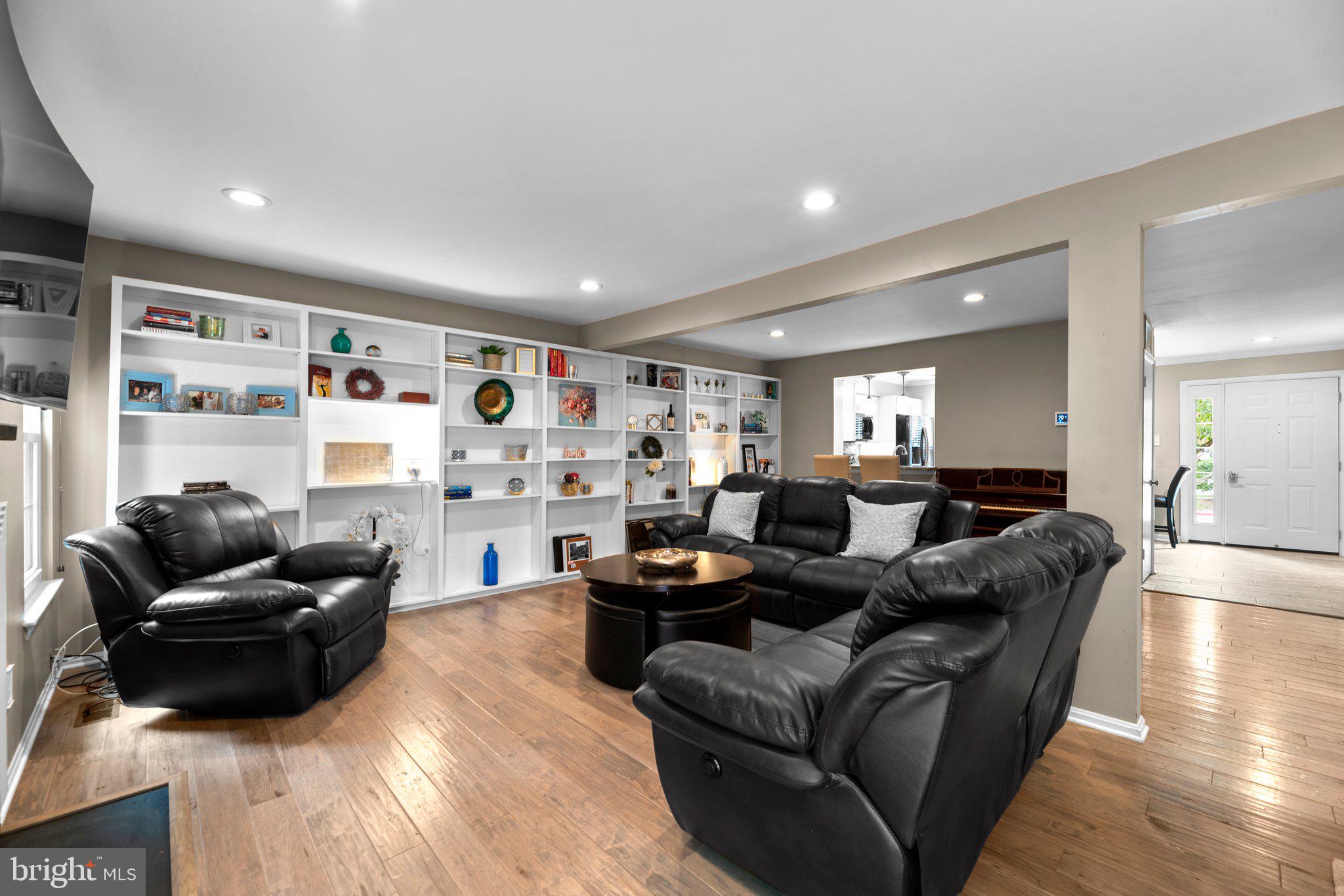 HICKORY RIDGE - Residential