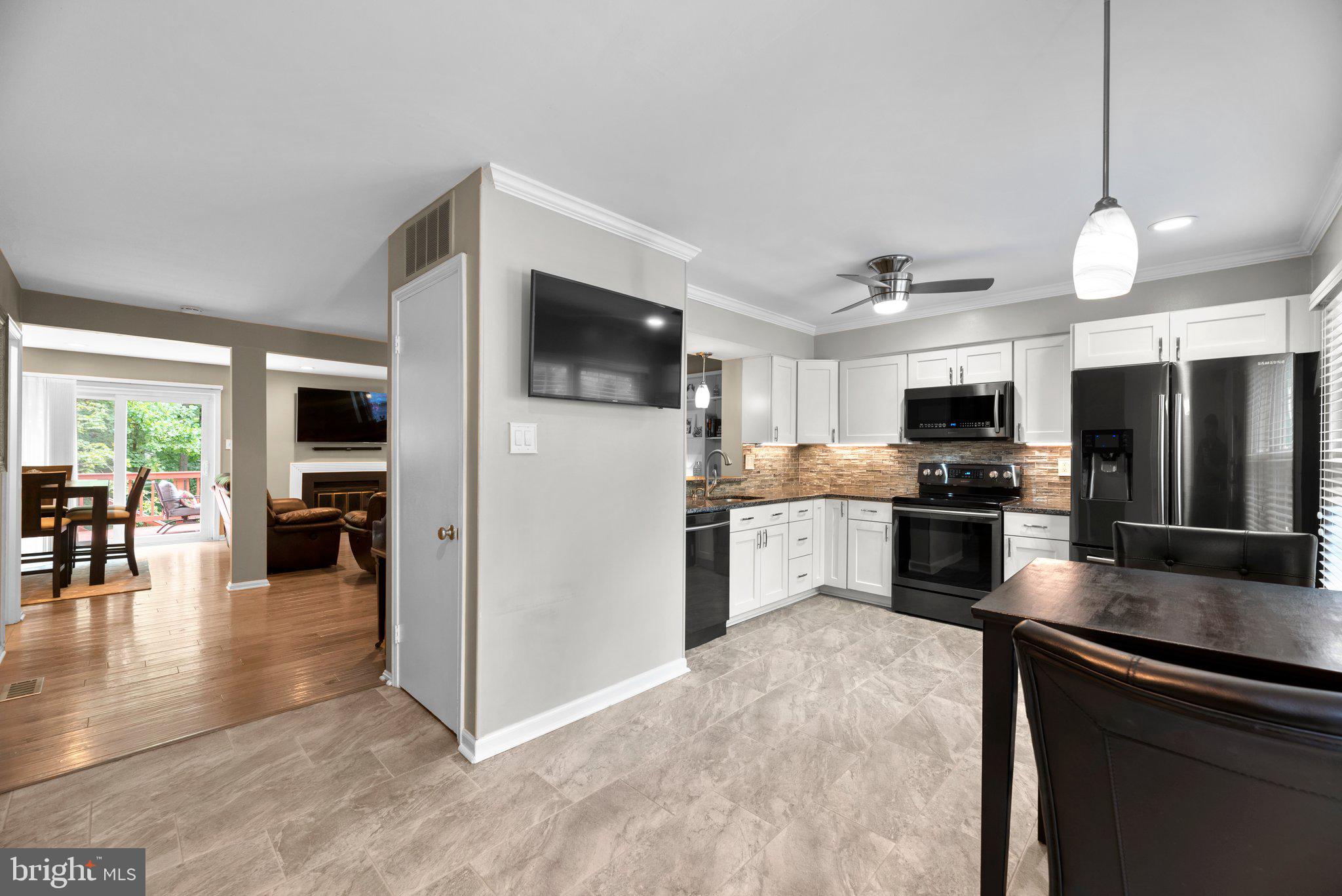 HICKORY RIDGE - Residential