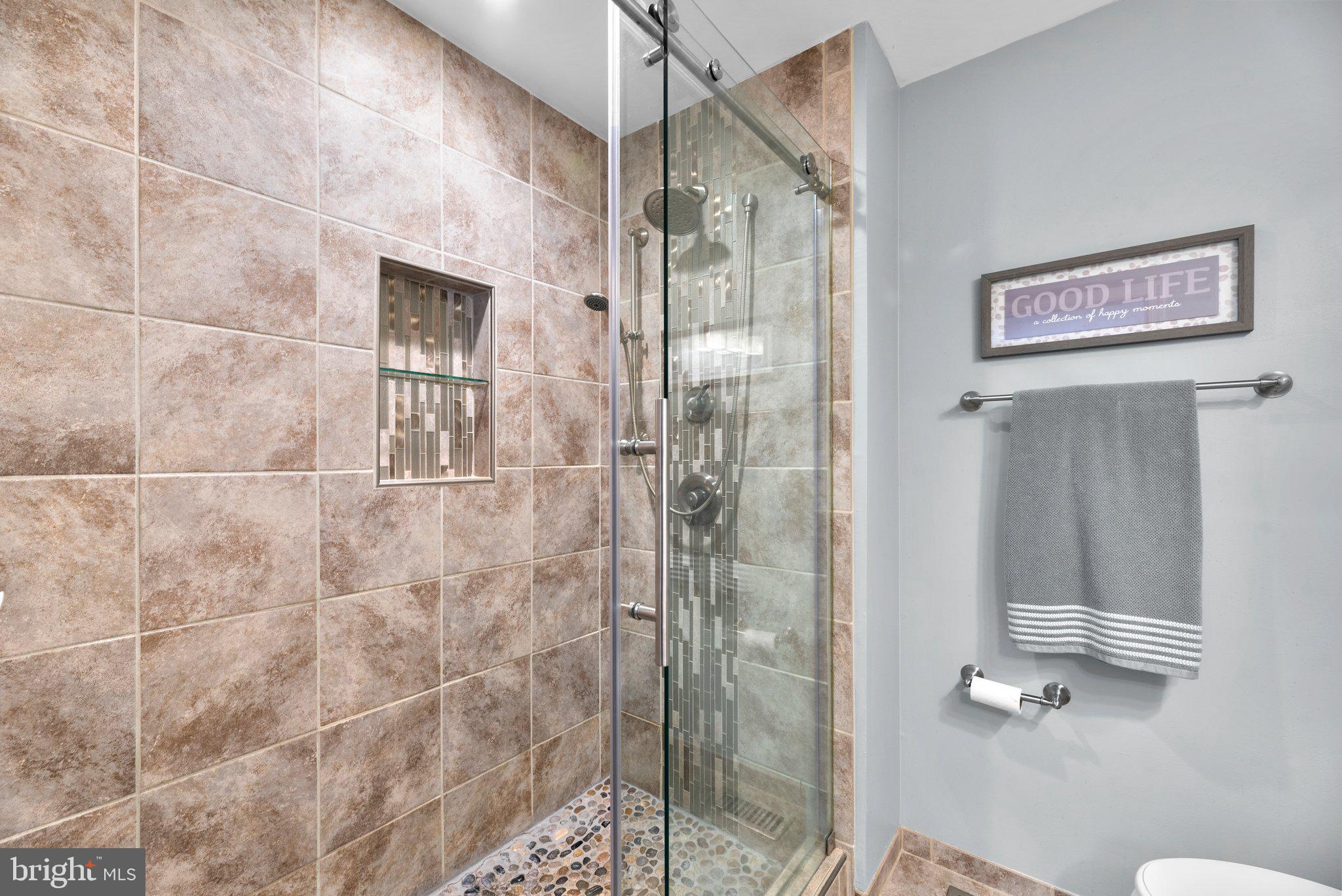 HICKORY RIDGE - Residential