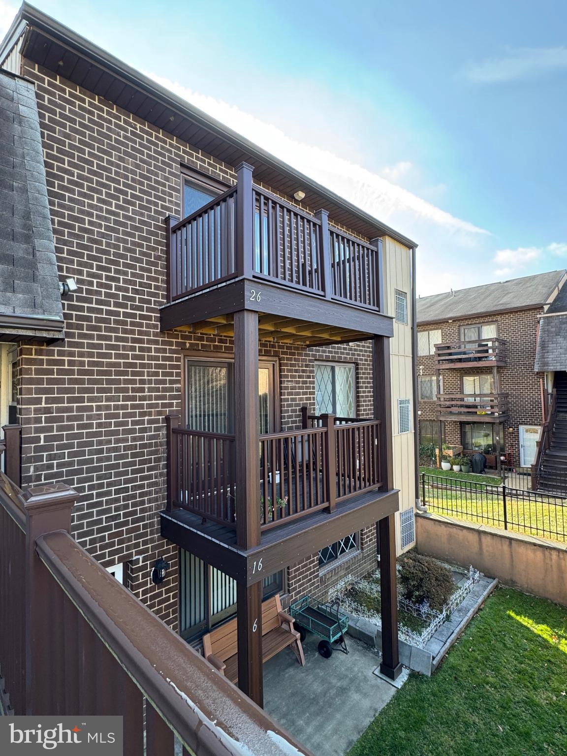 HILLTOP - Residential