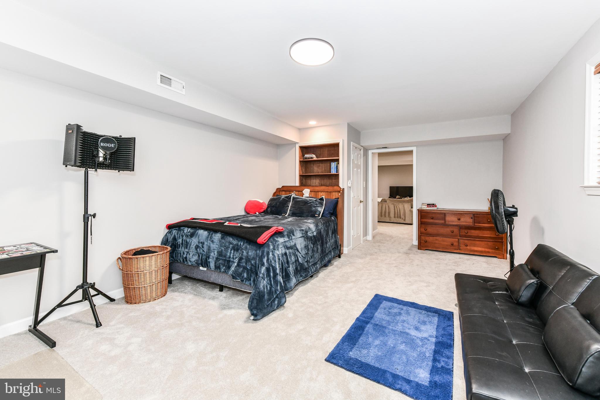 ASHBURN FARM - Residential