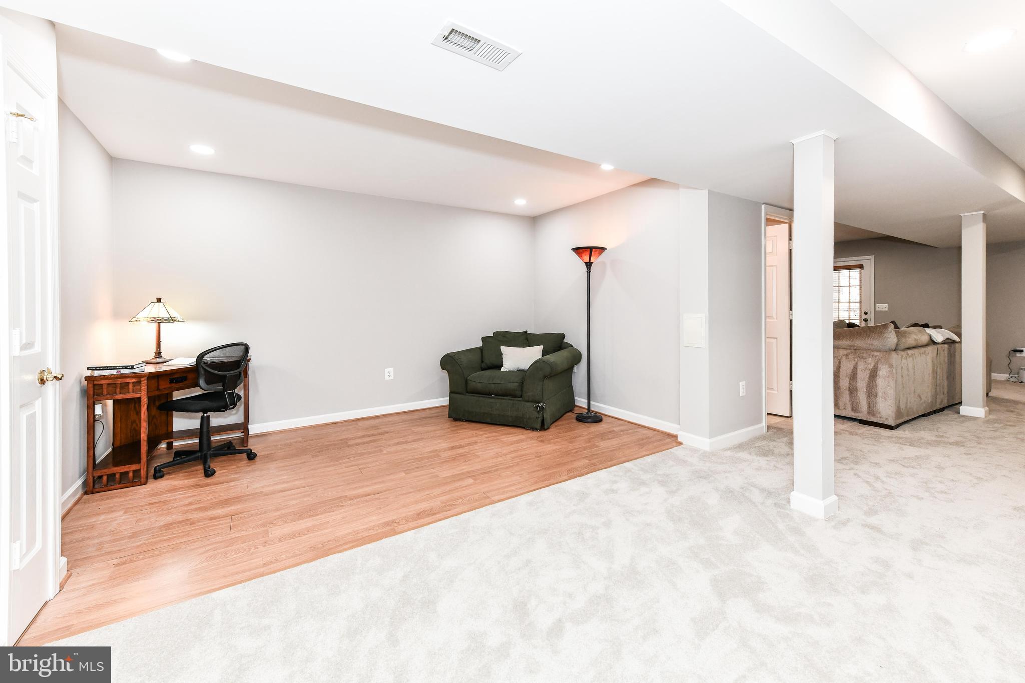 ASHBURN FARM - Residential