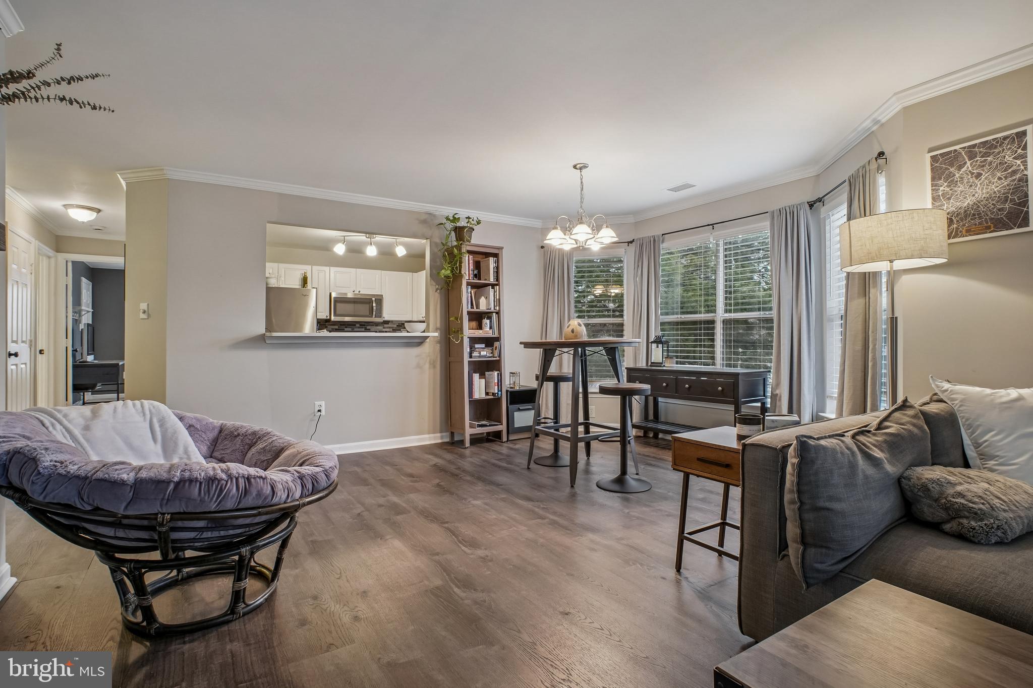 ASHBURN VILLAGE - Residential