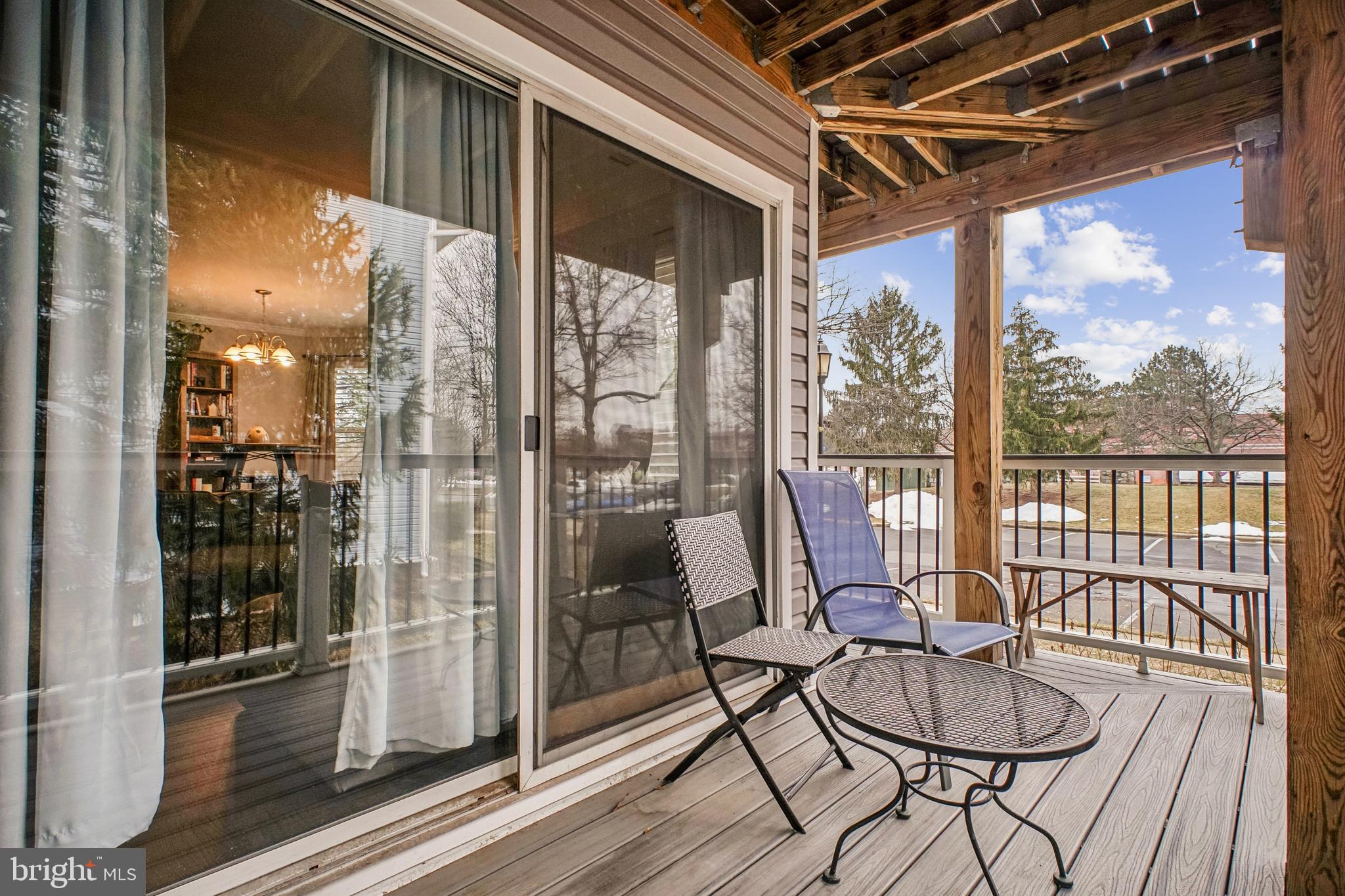 ASHBURN VILLAGE - Residential