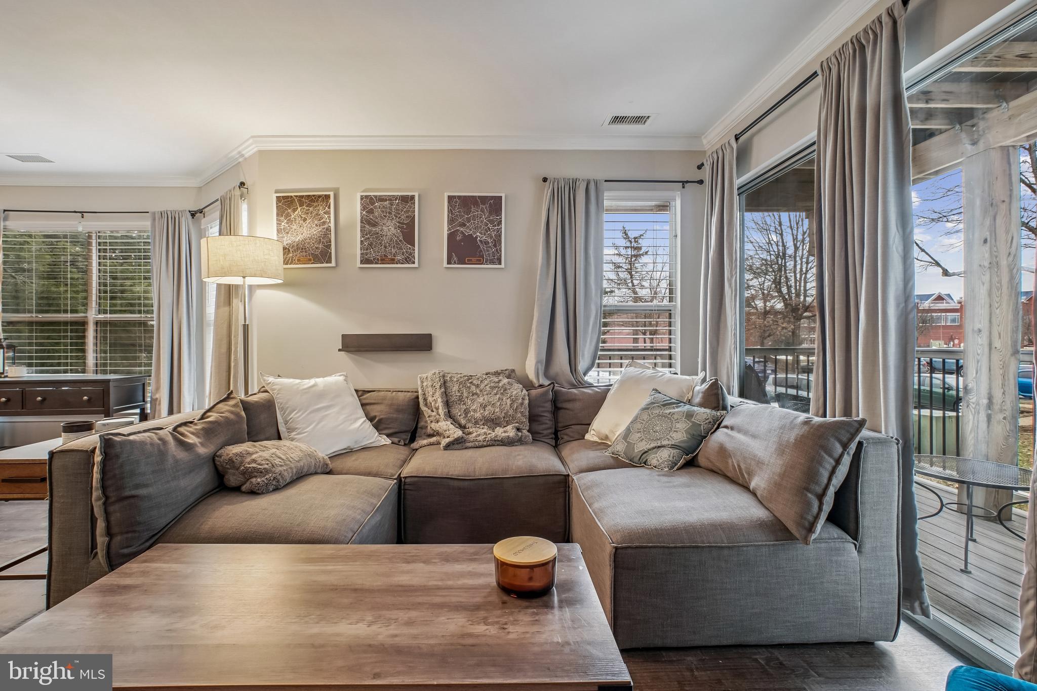 ASHBURN VILLAGE - Residential