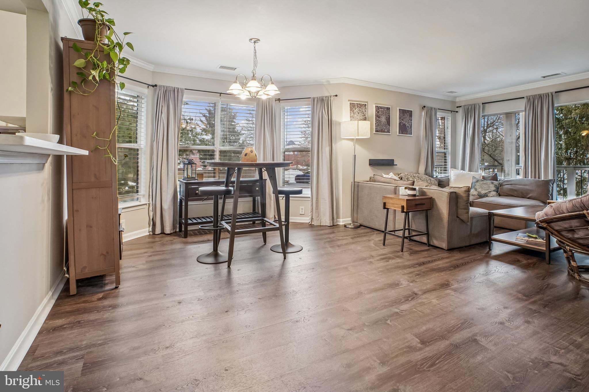 ASHBURN VILLAGE - Residential