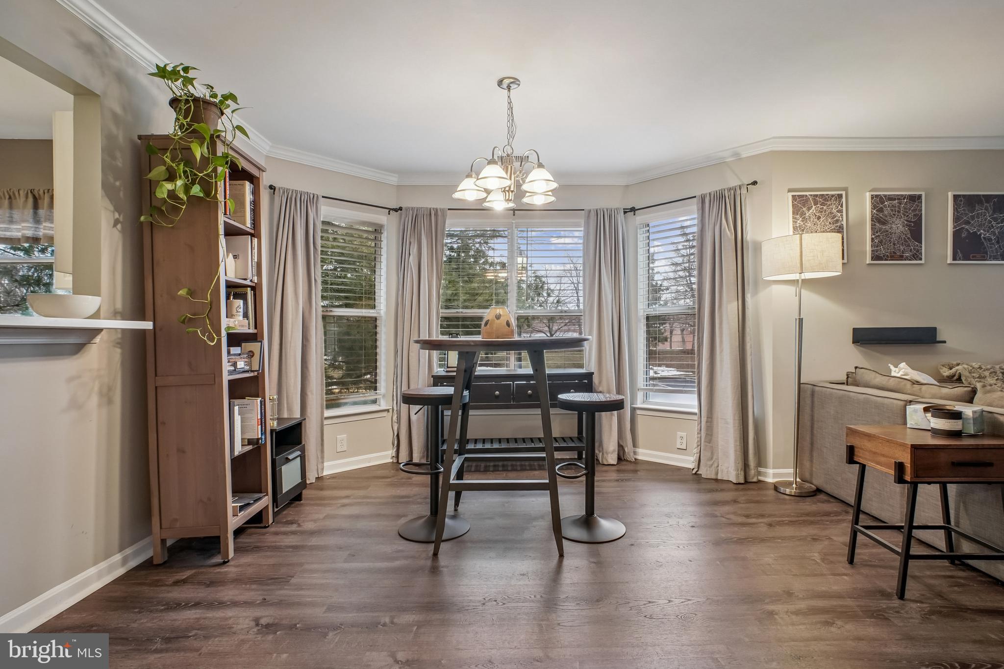 ASHBURN VILLAGE - Residential