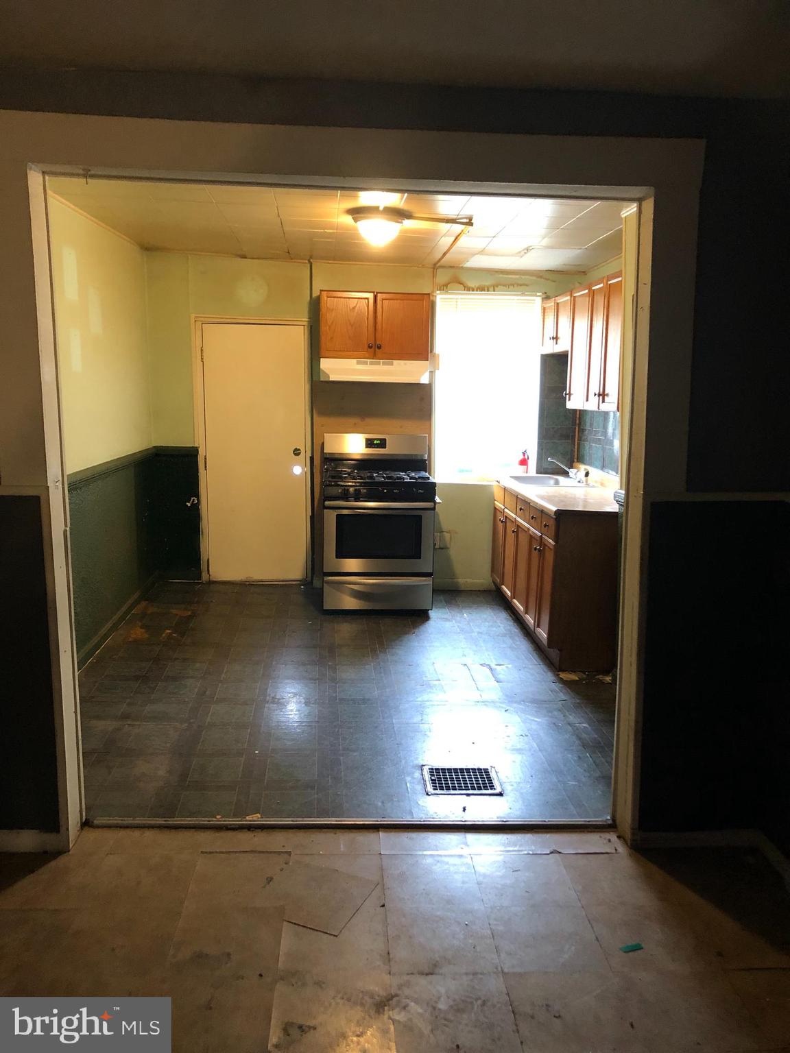 WASHINGTON VILLAGE - Residential