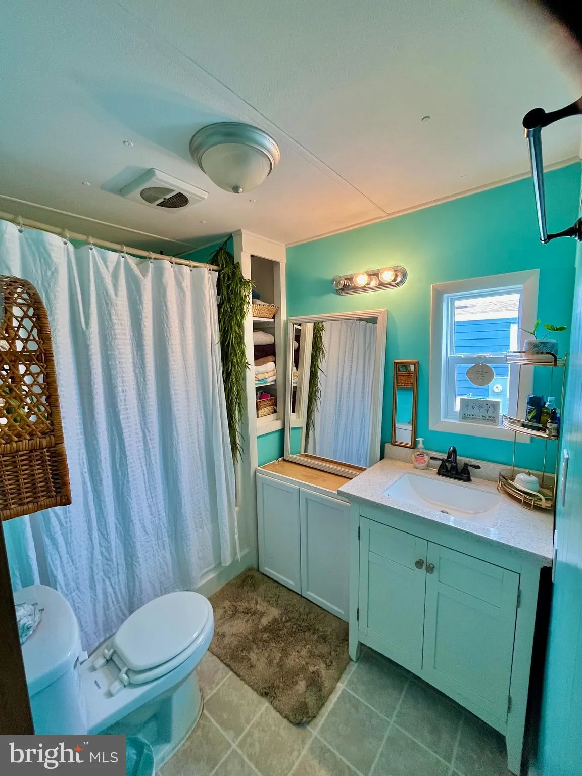 Ocean View, Delaware 19970, United States, 2 Bedrooms Bedrooms, ,1 BathroomBathrooms,Residential,Active,130306