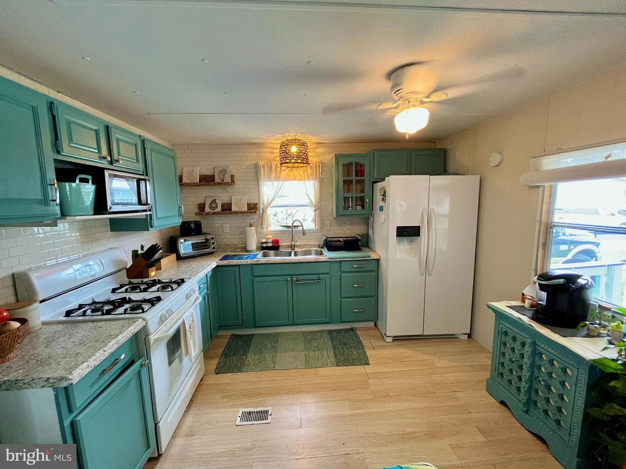 Ocean View, Delaware 19970, United States, 2 Bedrooms Bedrooms, ,1 BathroomBathrooms,Residential,Active,130306