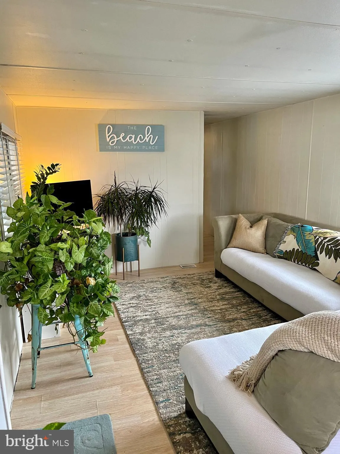 Ocean View, Delaware 19970, United States, 2 Bedrooms Bedrooms, ,1 BathroomBathrooms,Residential,Active,130306