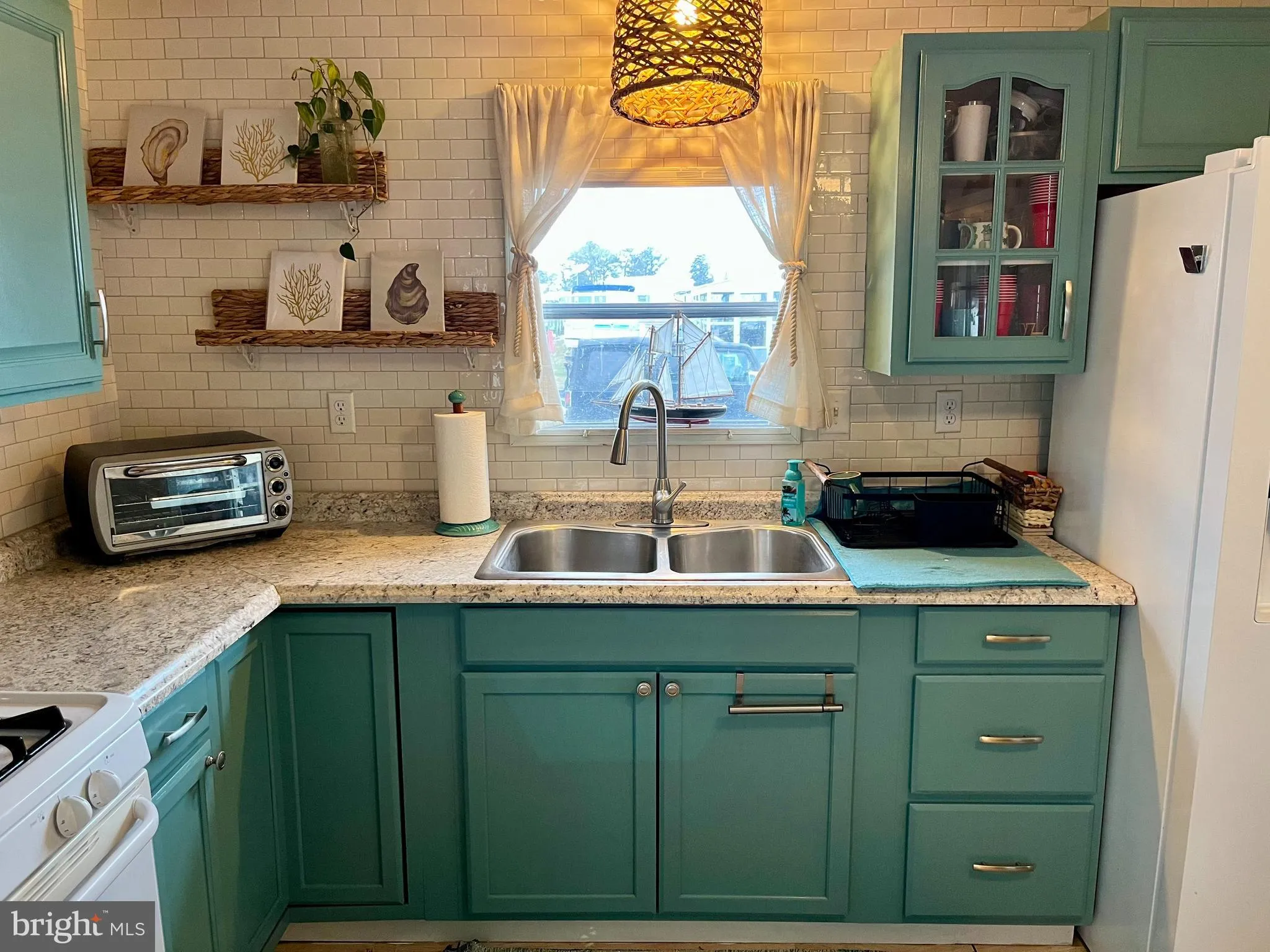 Ocean View, Delaware 19970, United States, 2 Bedrooms Bedrooms, ,1 BathroomBathrooms,Residential,Active,130306