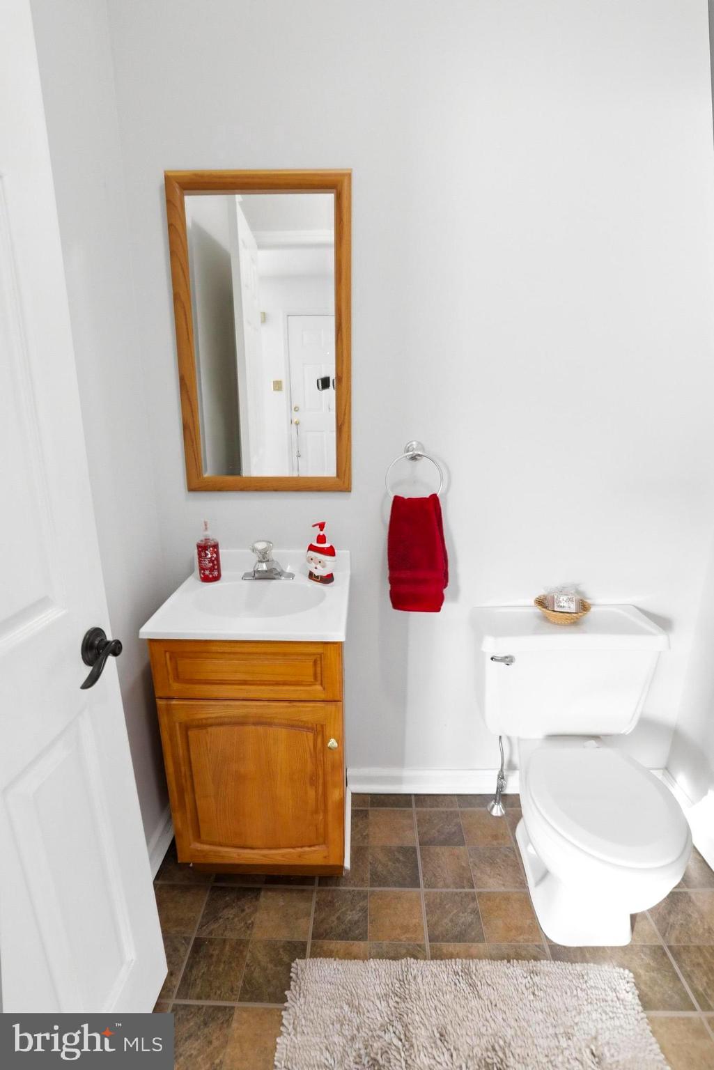 VILLAGE GREEN - Residential