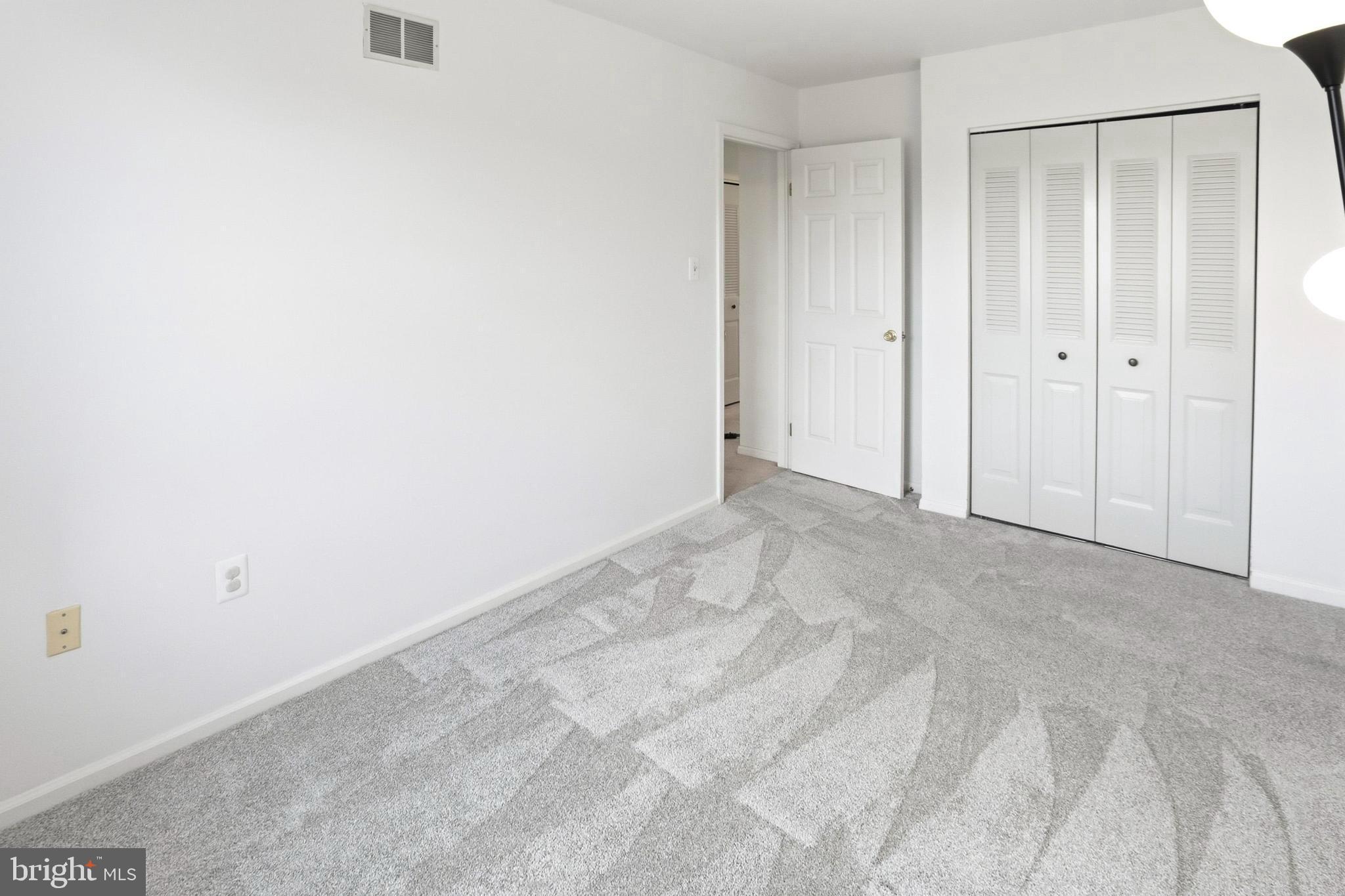 VILLAGE GREEN - Residential