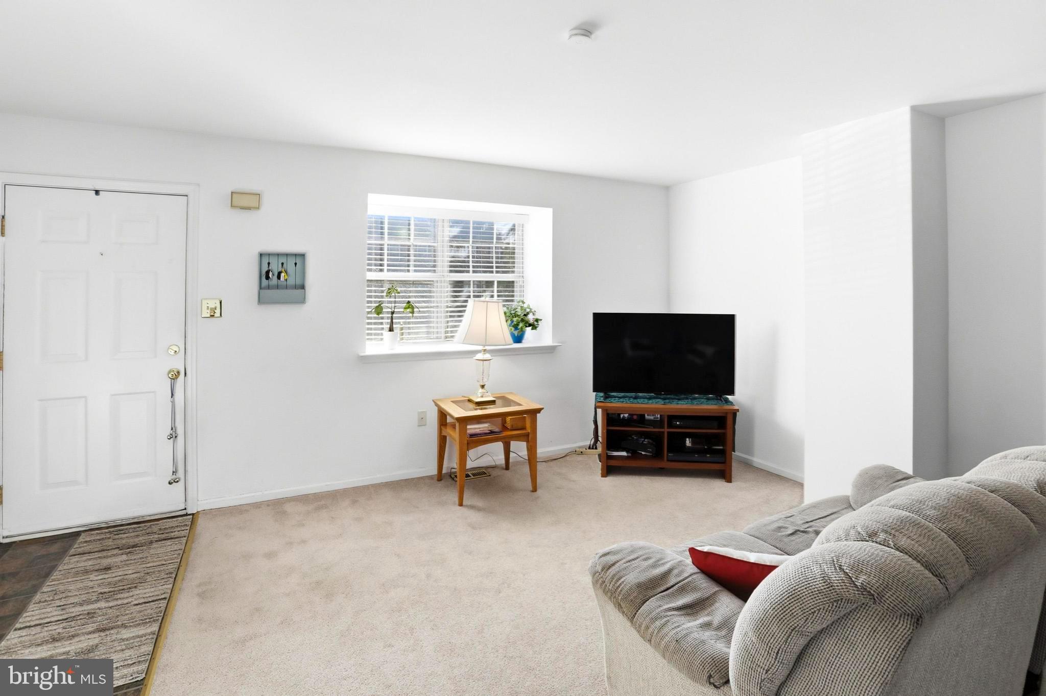 VILLAGE GREEN - Residential