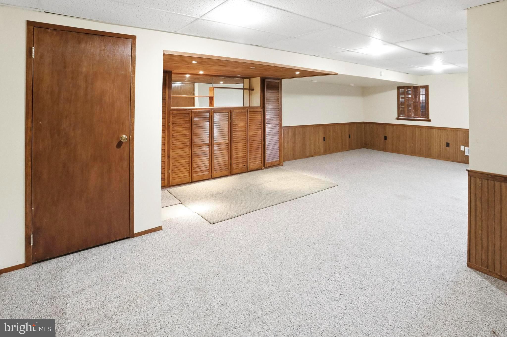 VILLAGE GREEN - Residential