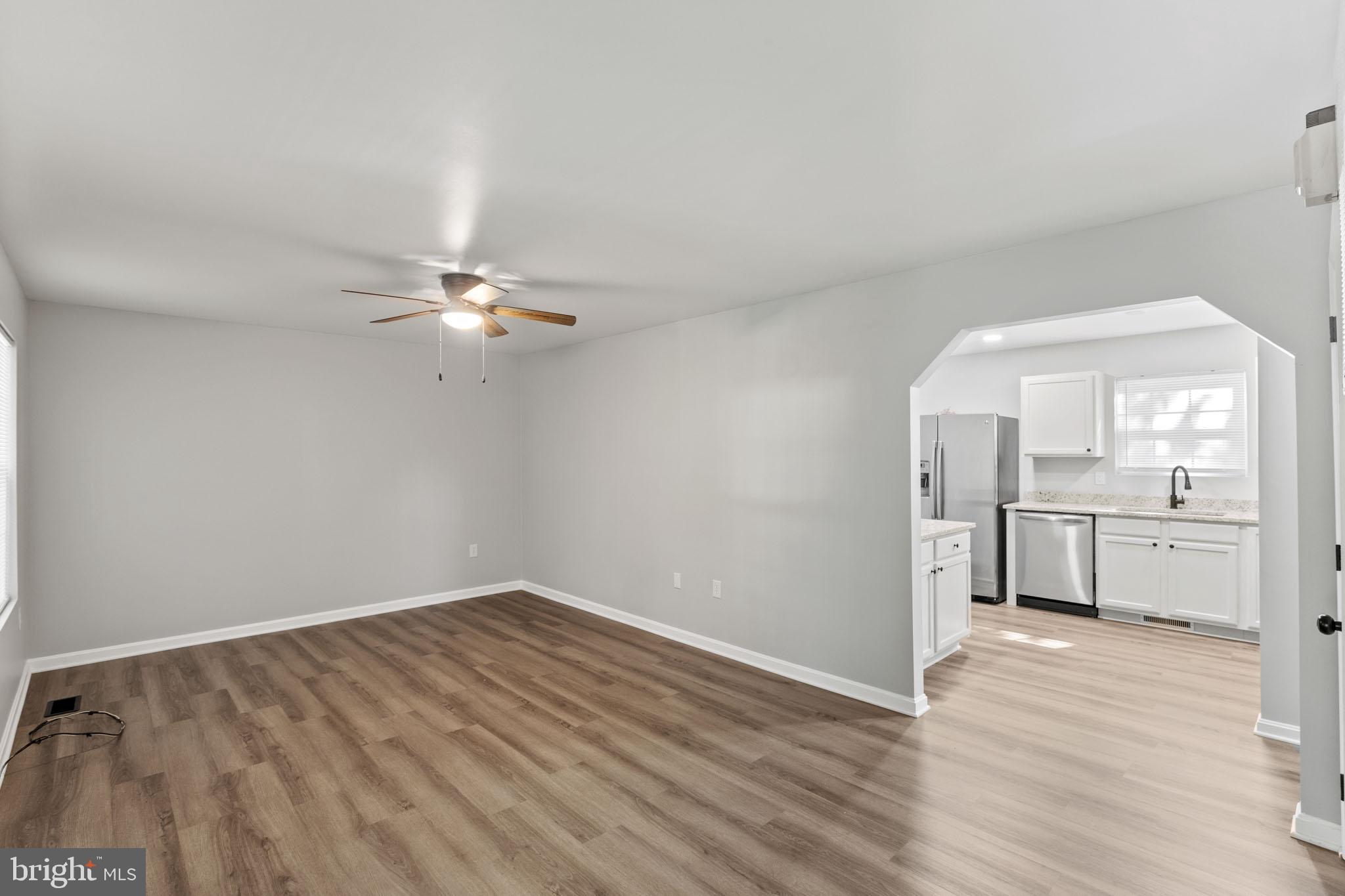 WHITE SANDS - Residential Lease