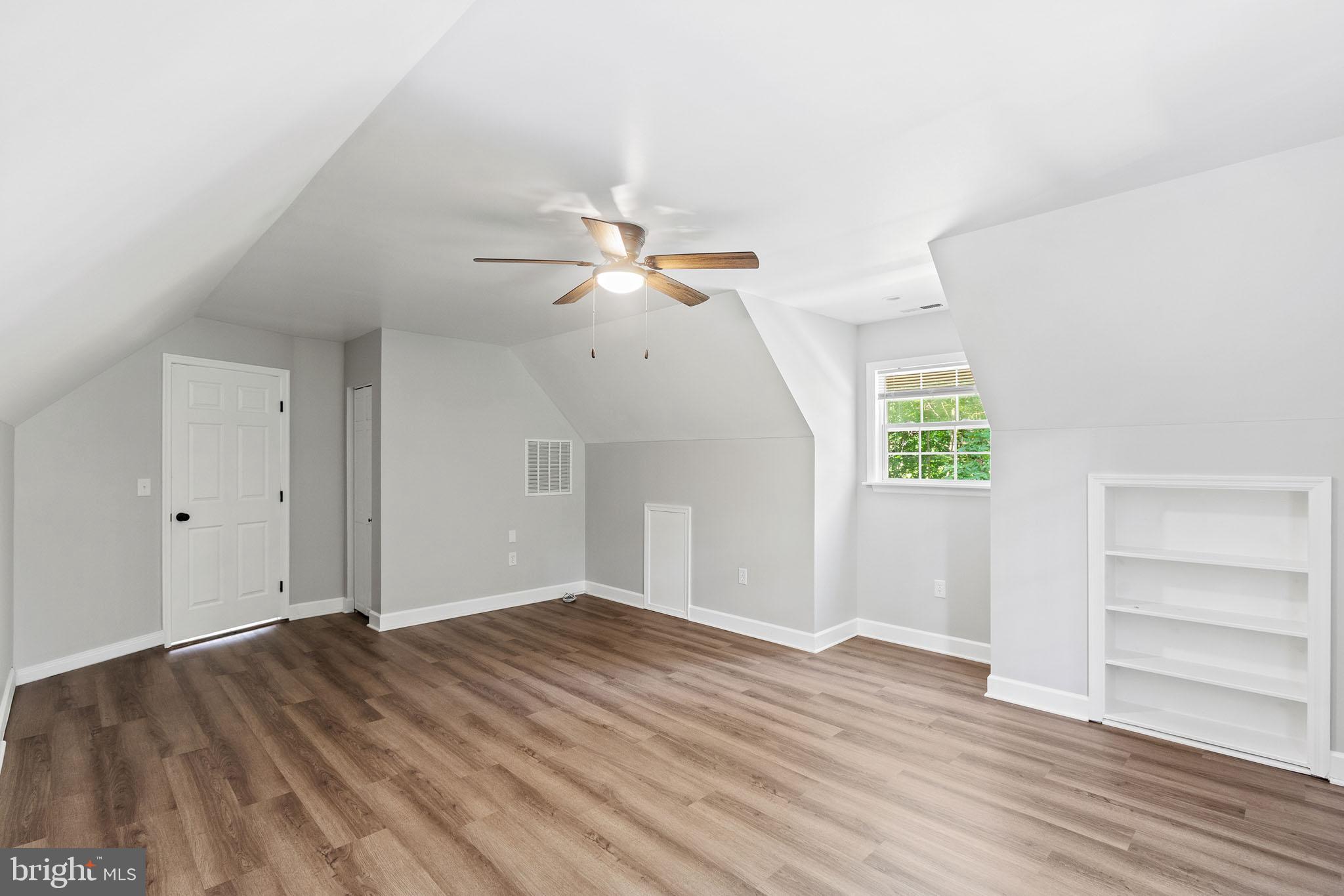 WHITE SANDS - Residential Lease