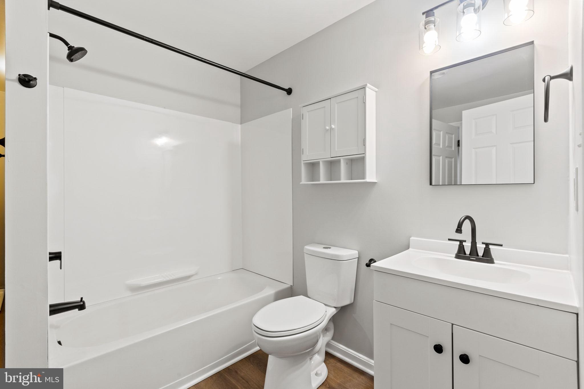 WHITE SANDS - Residential Lease