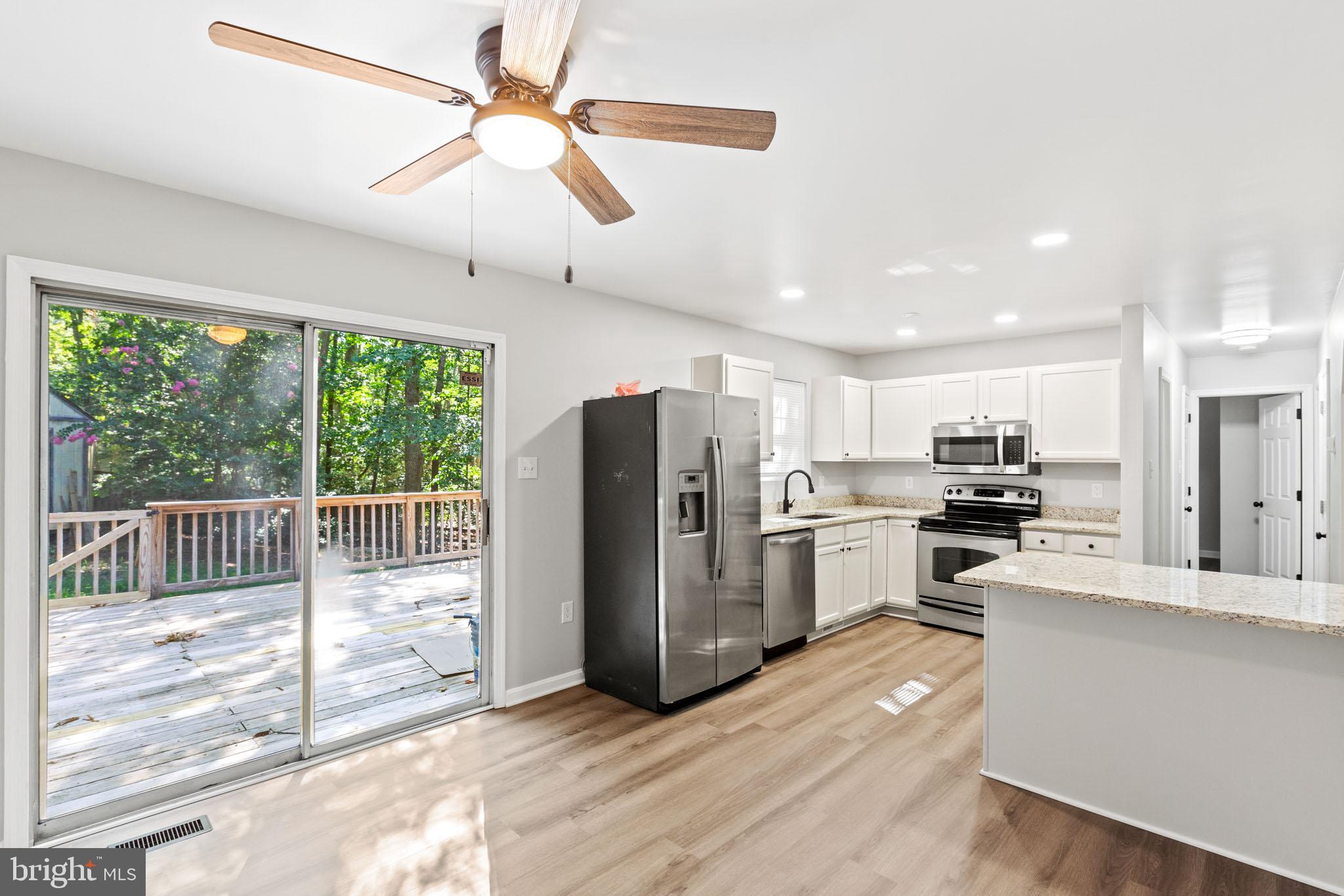 WHITE SANDS - Residential Lease