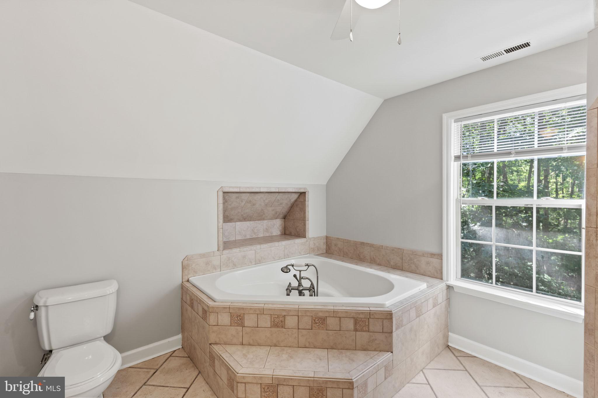 WHITE SANDS - Residential Lease