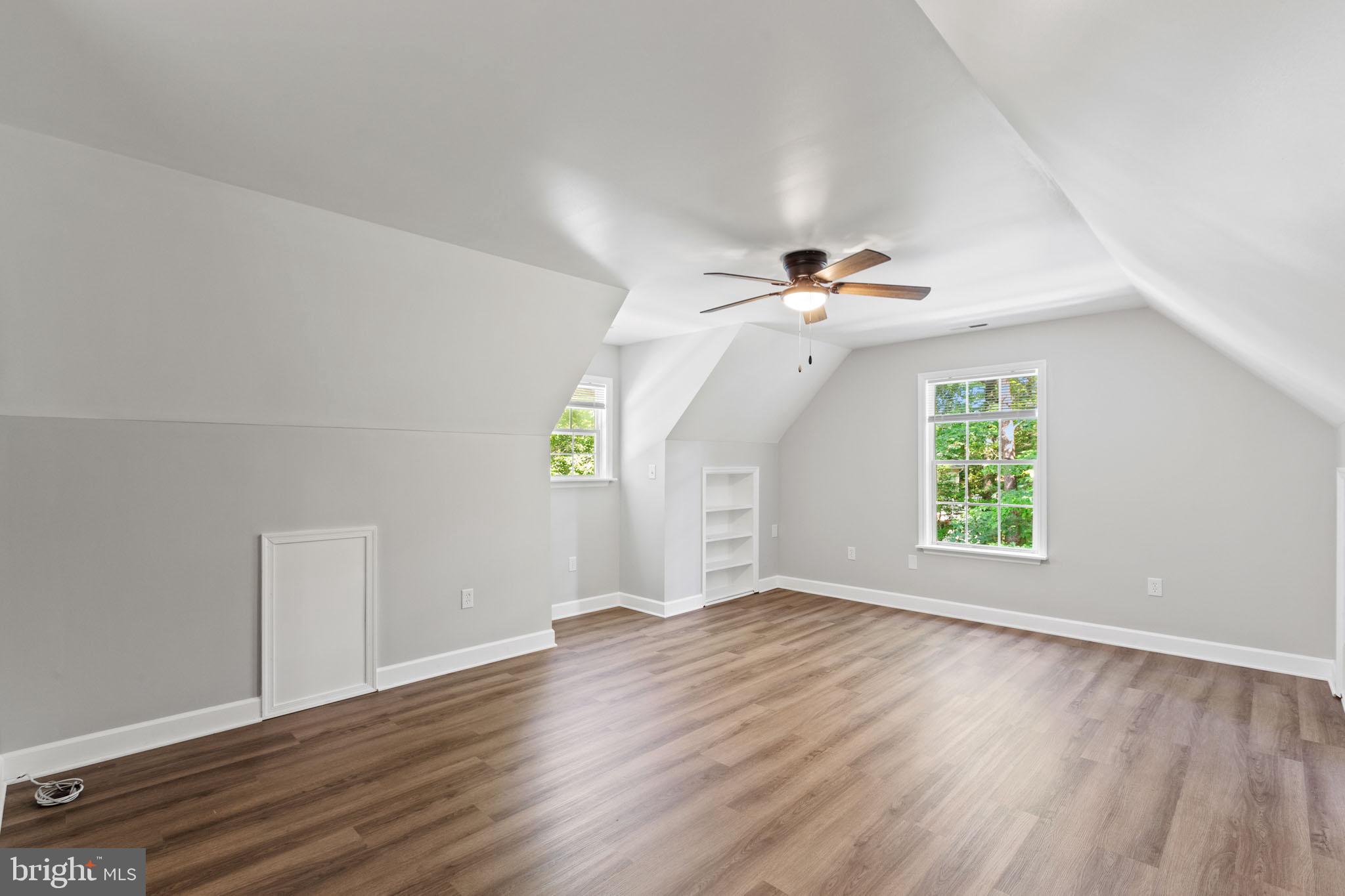 WHITE SANDS - Residential Lease