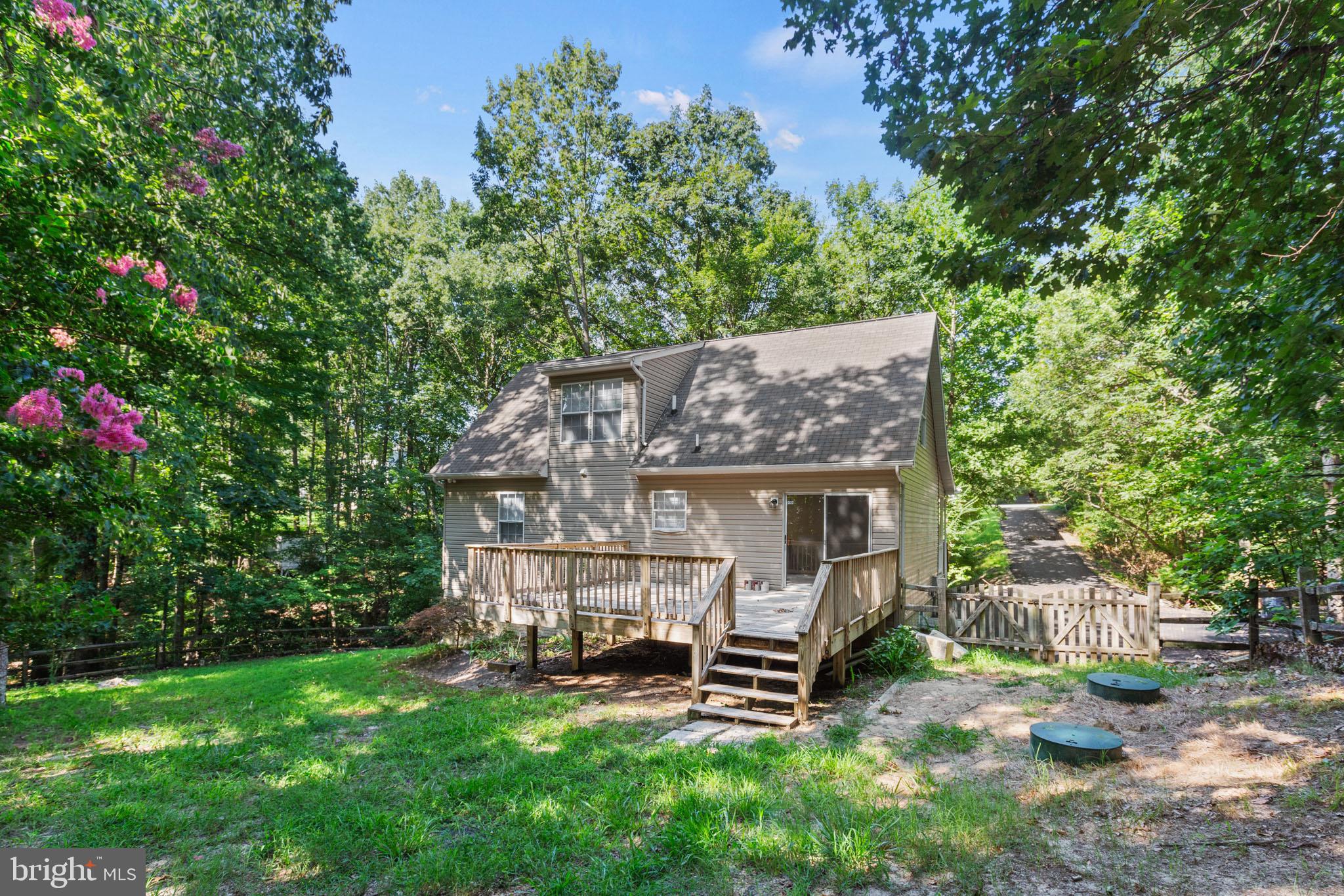 WHITE SANDS - Residential Lease