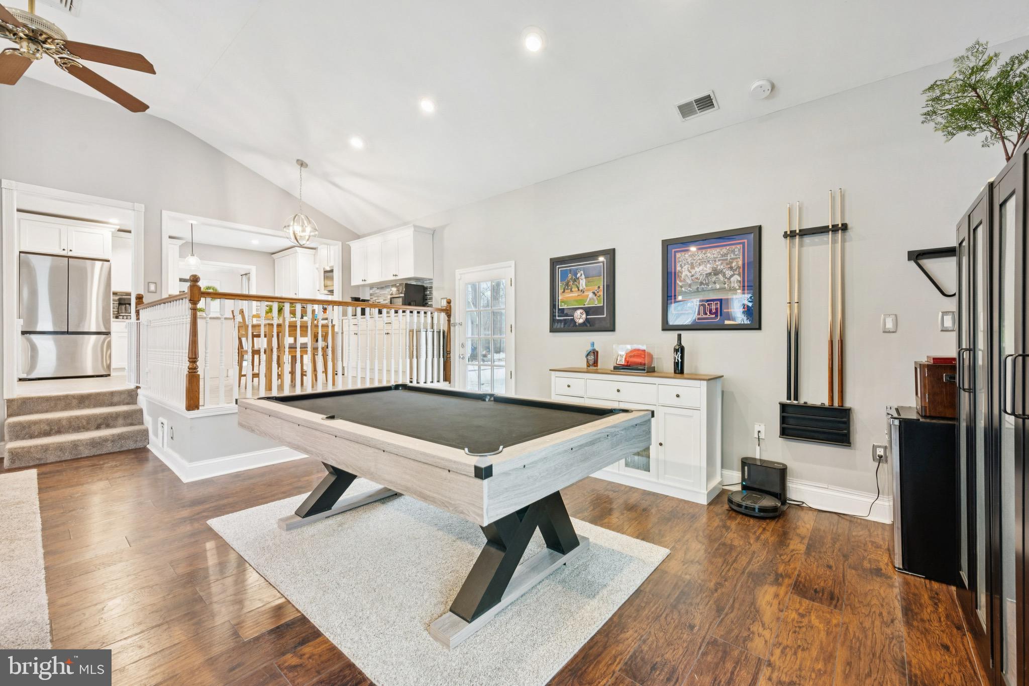 NONE AVA ILABLE - Residential