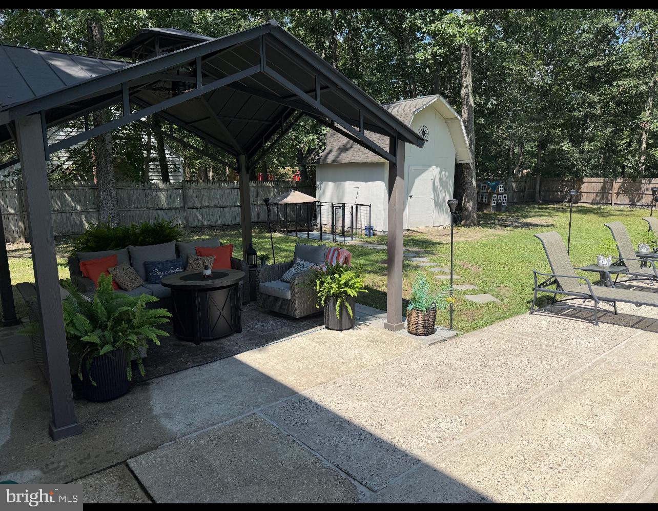 NONE AVA ILABLE - Residential