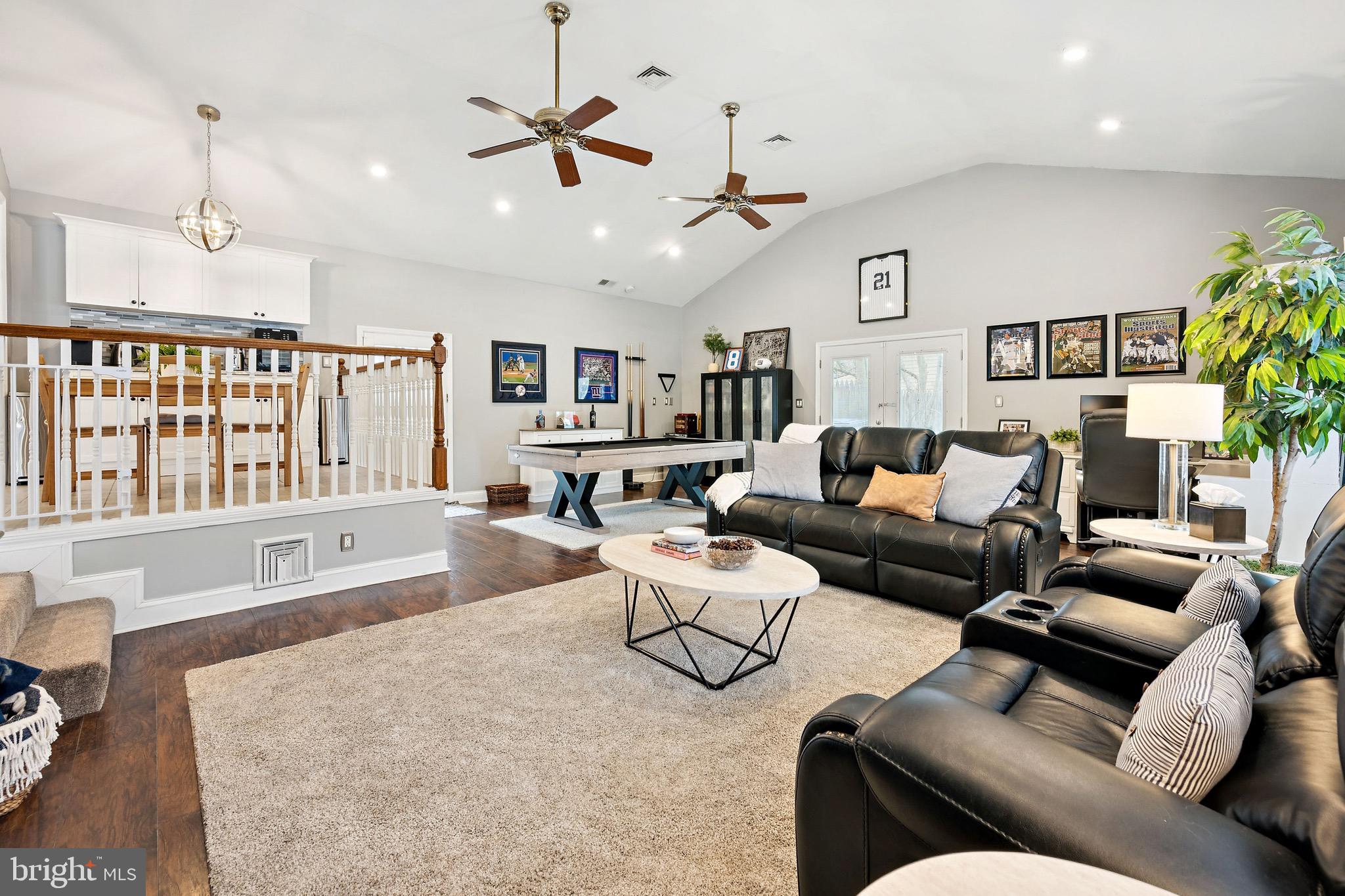 NONE AVA ILABLE - Residential