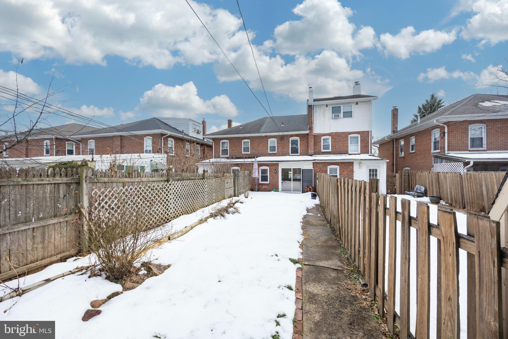 POTTSTOWN - Residential