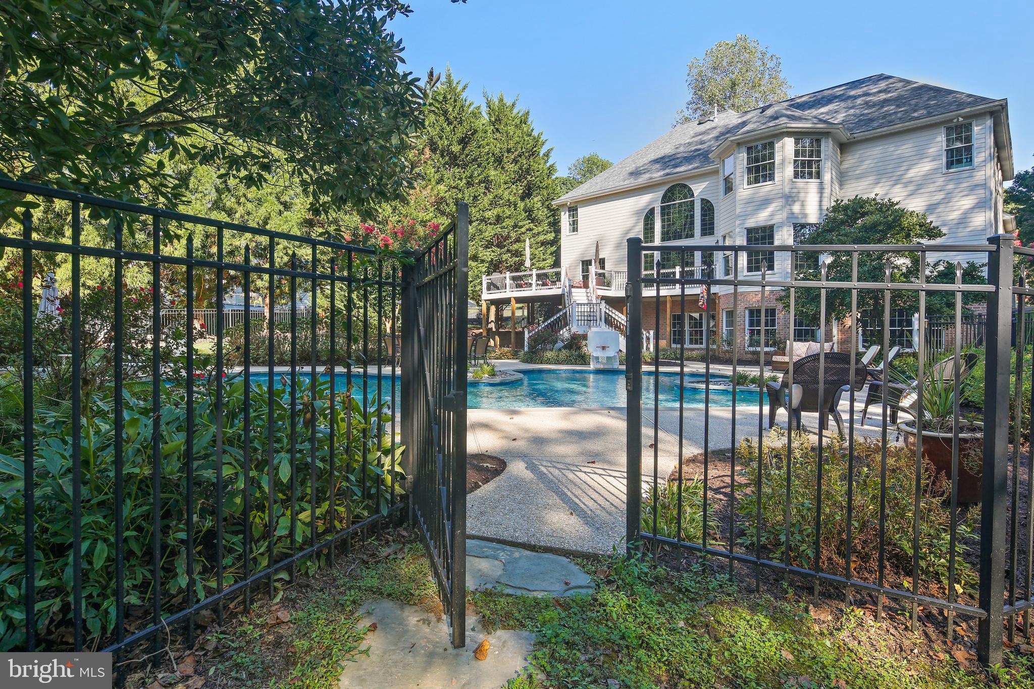 QUARTERFIELD - Residential