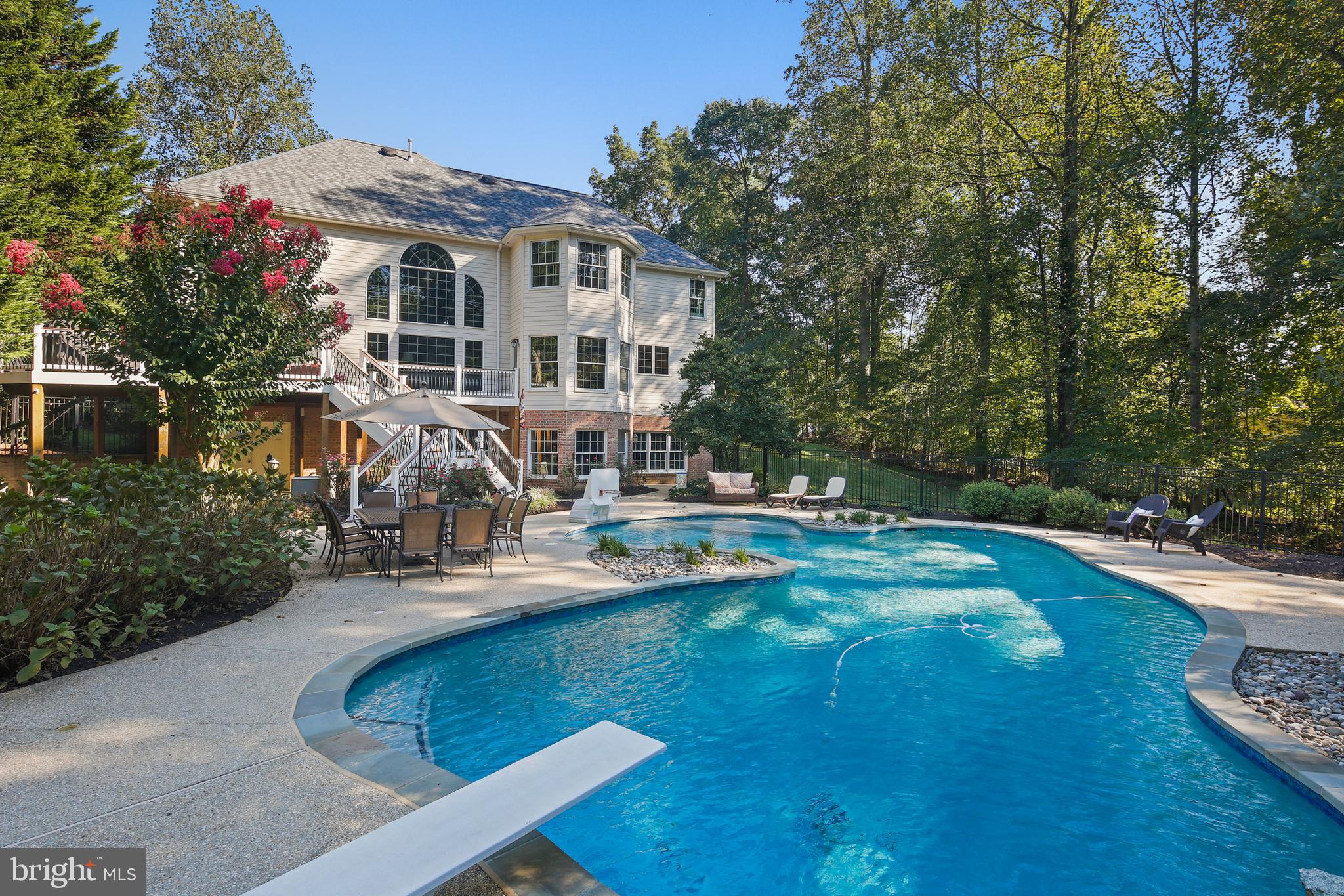 QUARTERFIELD - Residential