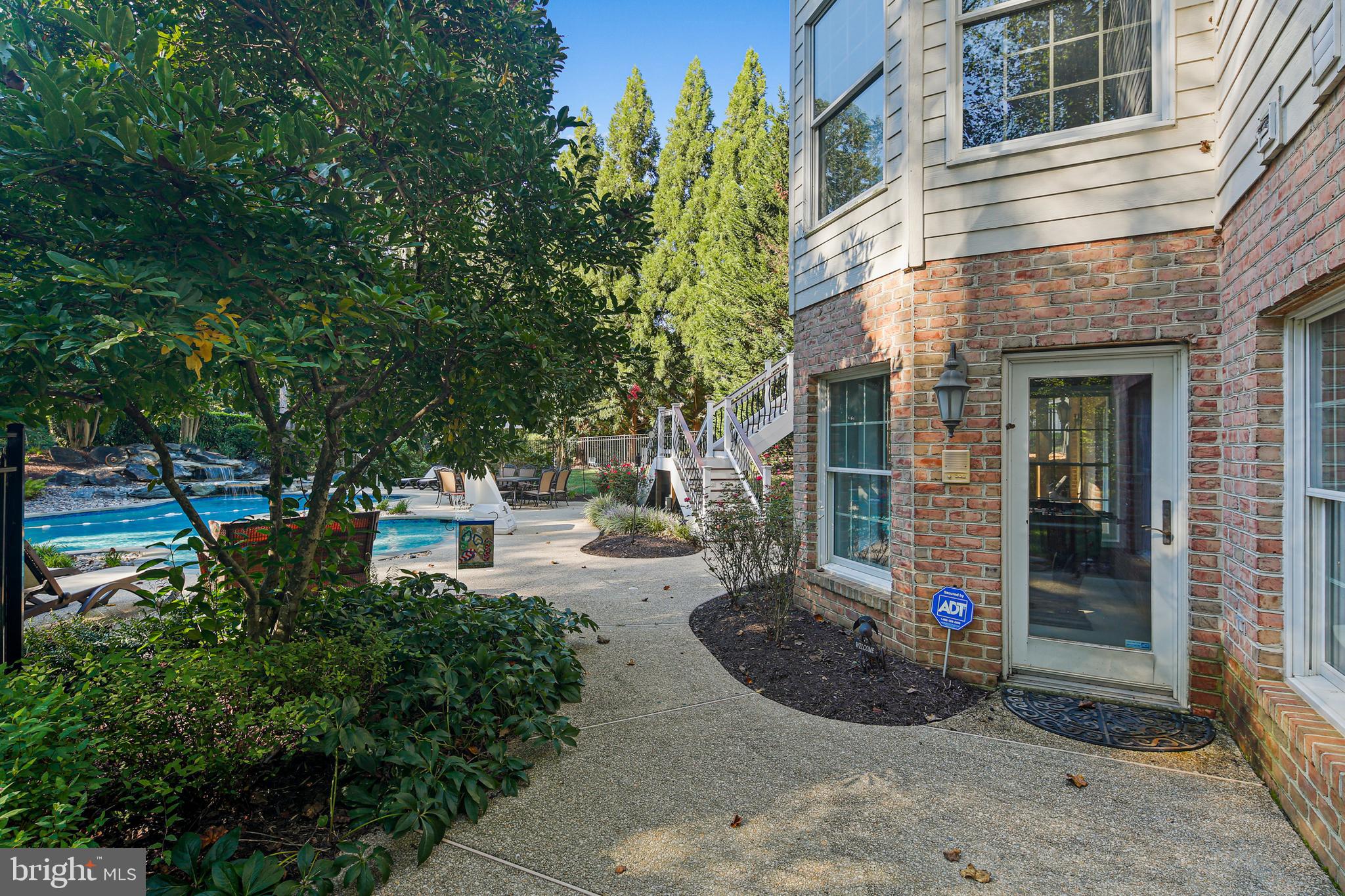 QUARTERFIELD - Residential