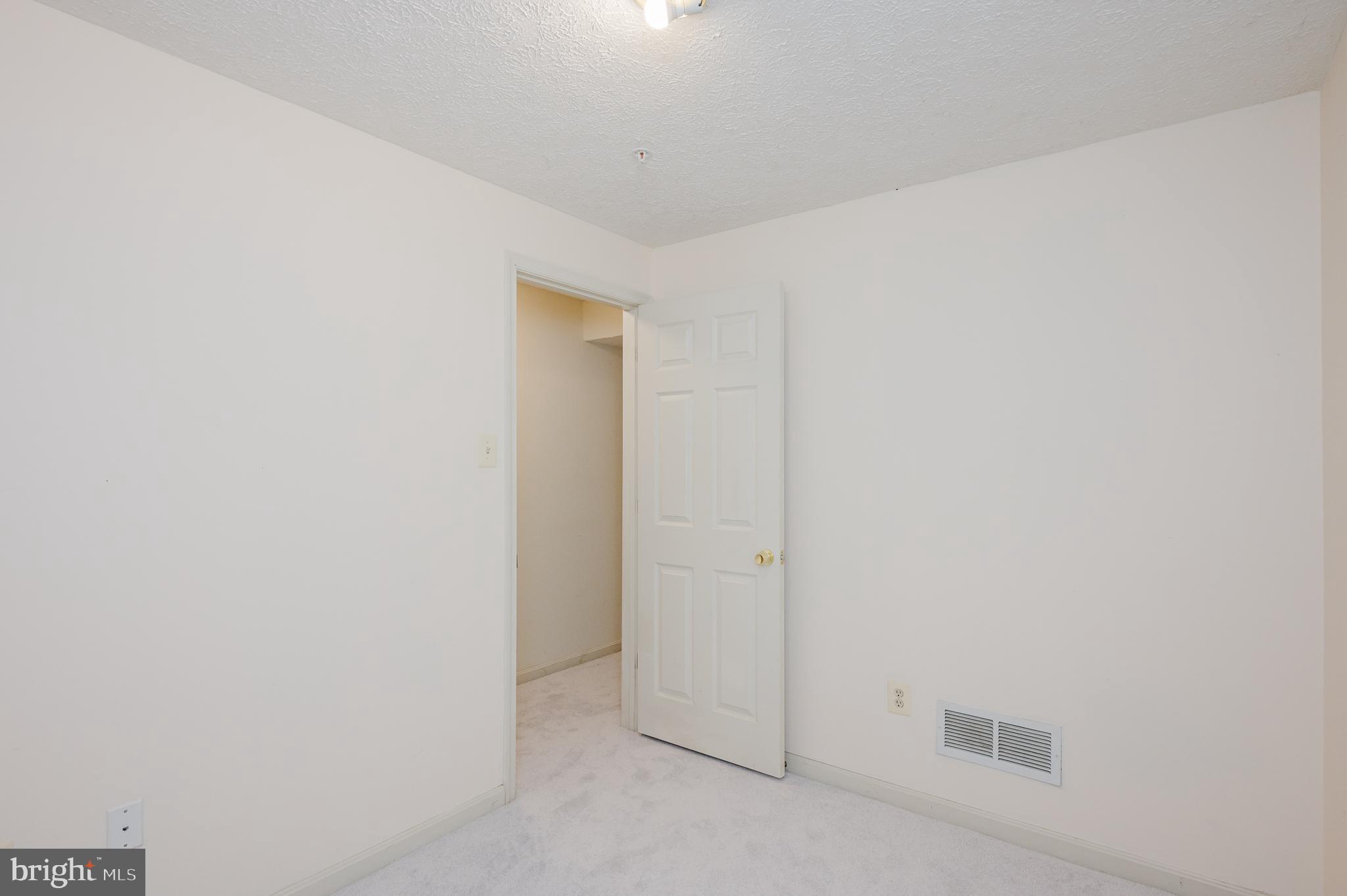 HARFORD TOWN - Residential