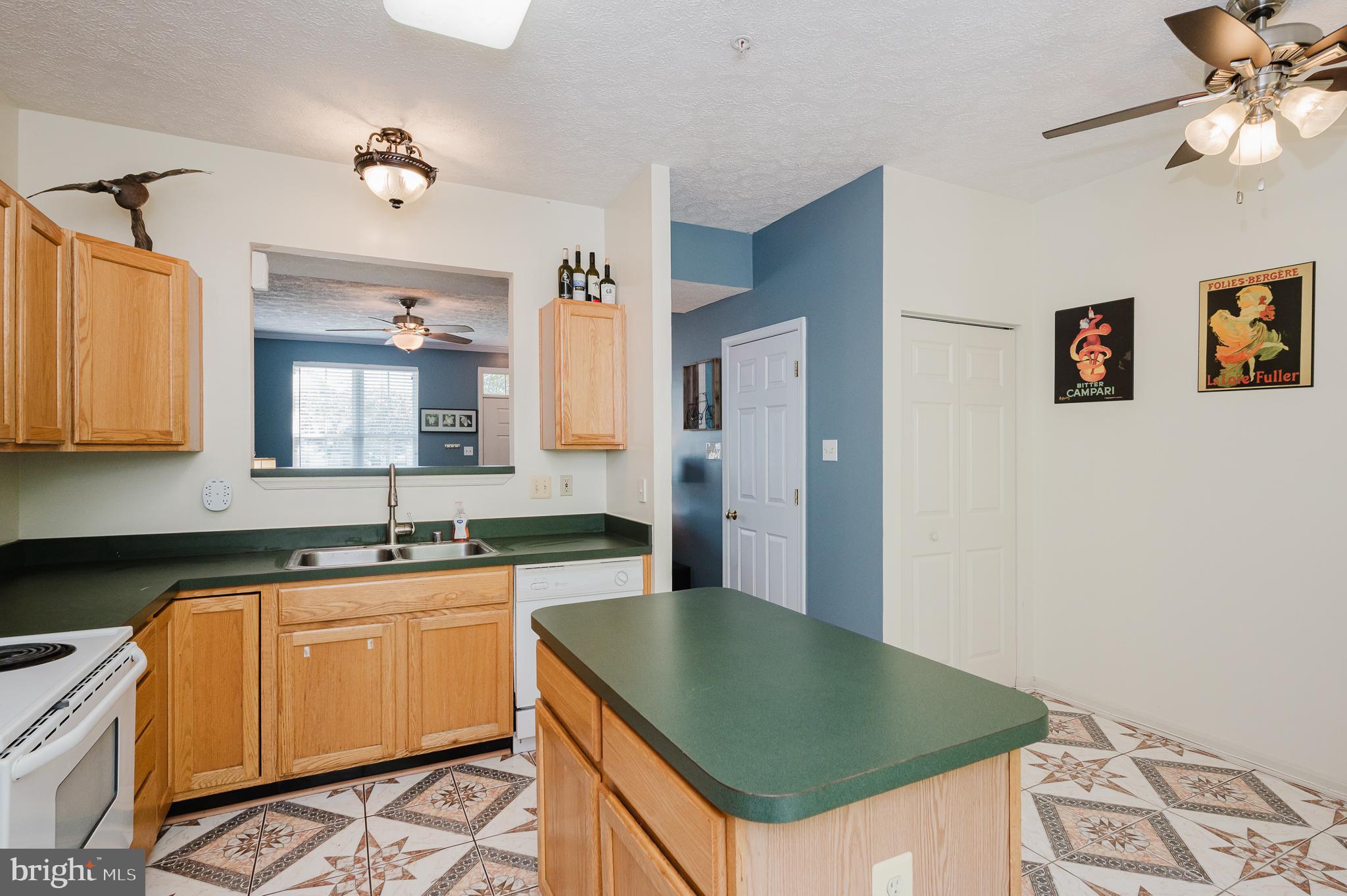 HARFORD TOWN - Residential