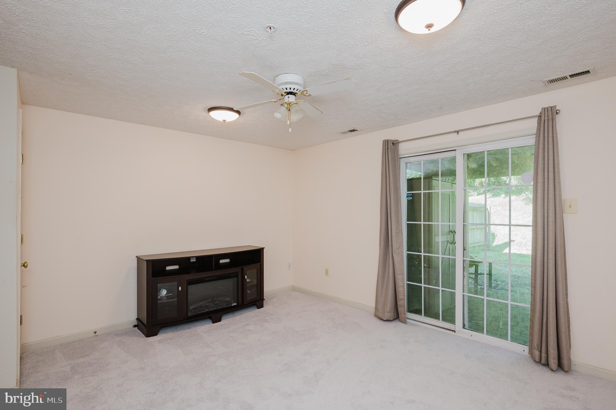 HARFORD TOWN - Residential