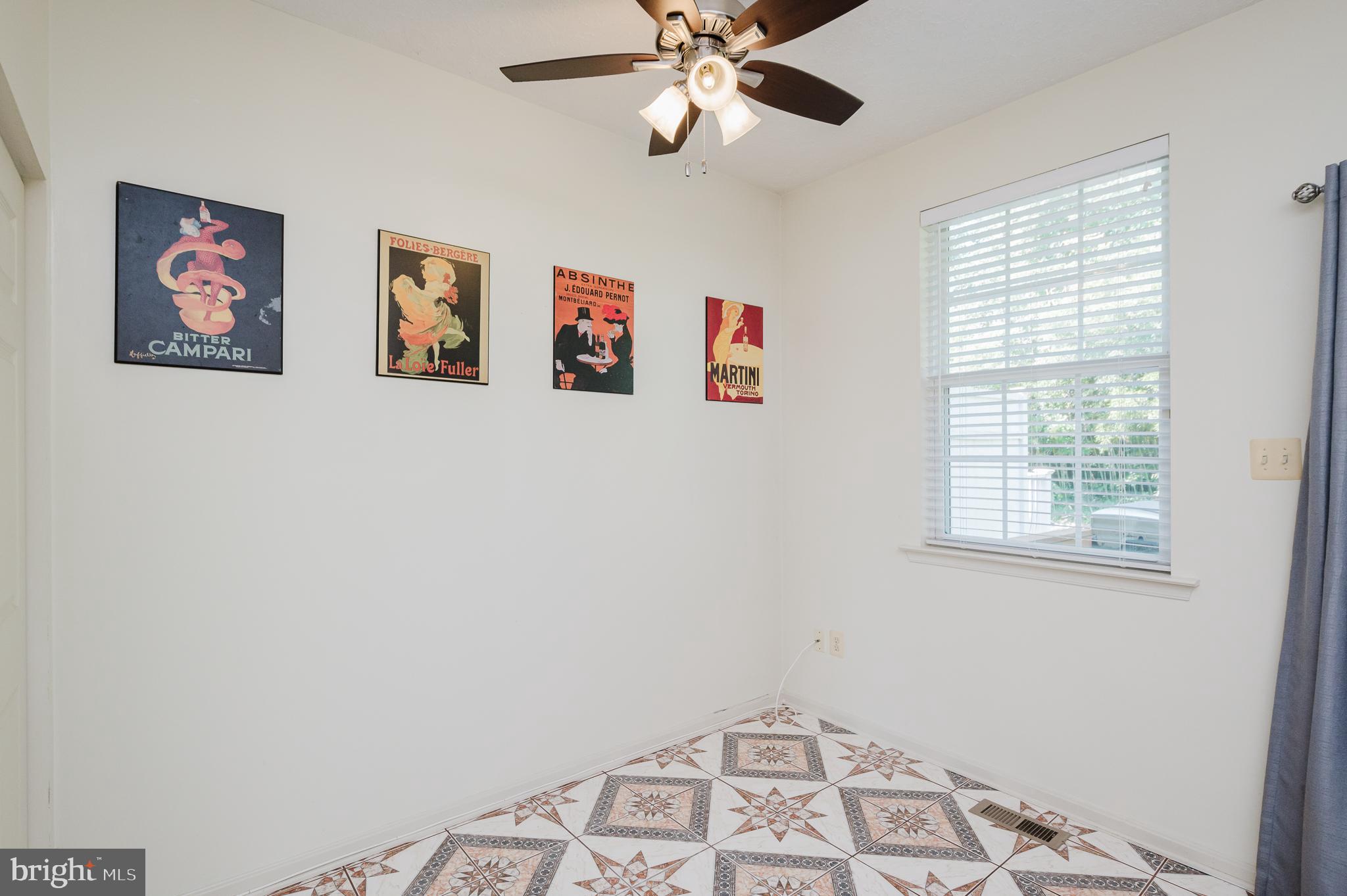 HARFORD TOWN - Residential