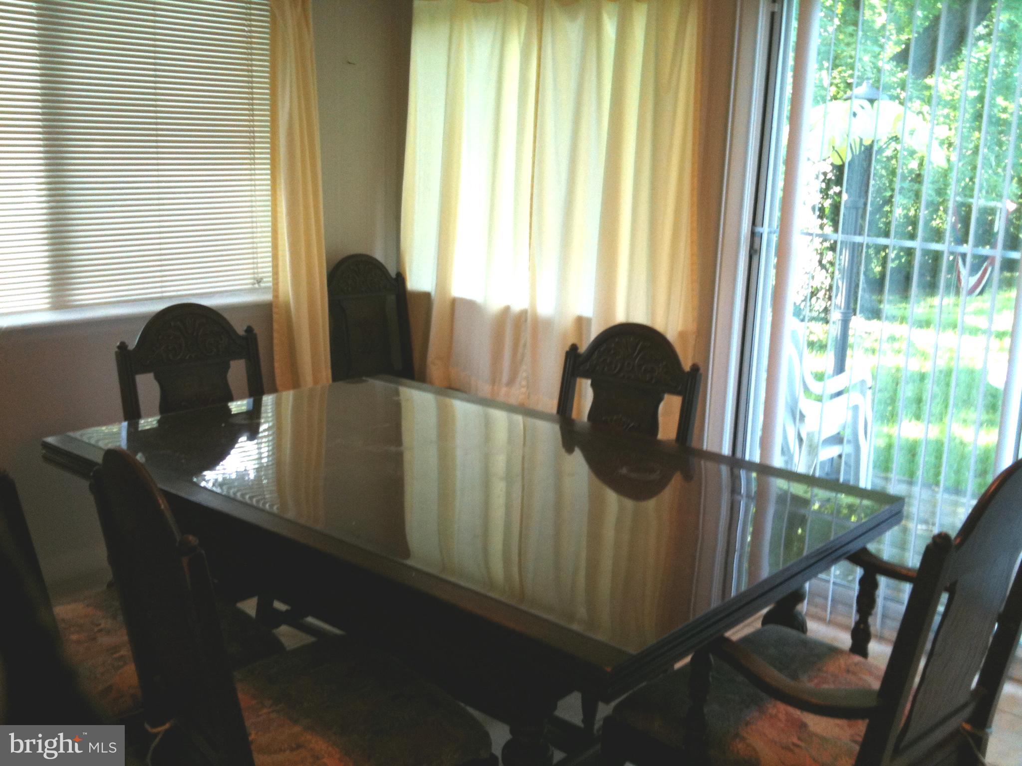 PIMMIT HILLS - Residential Lease