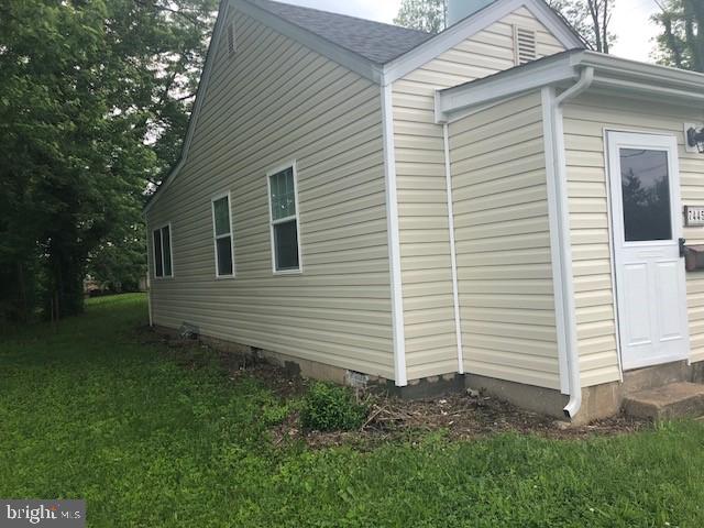 PIMMIT HILLS - Residential Lease