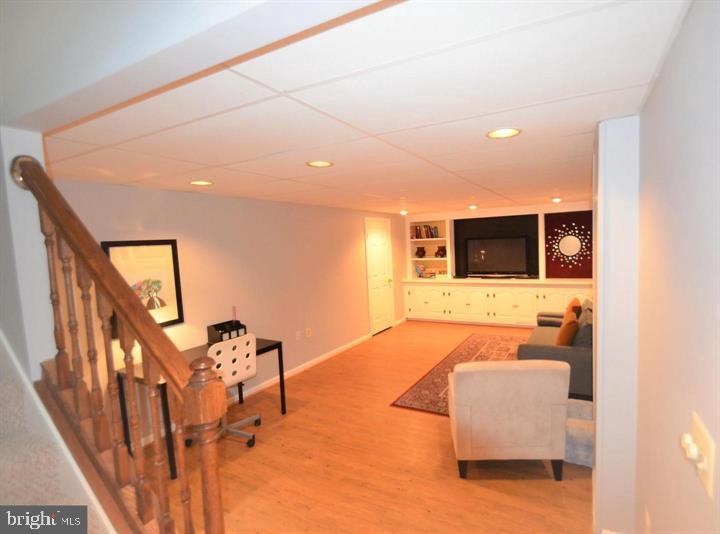 MEADOWVALE - Residential