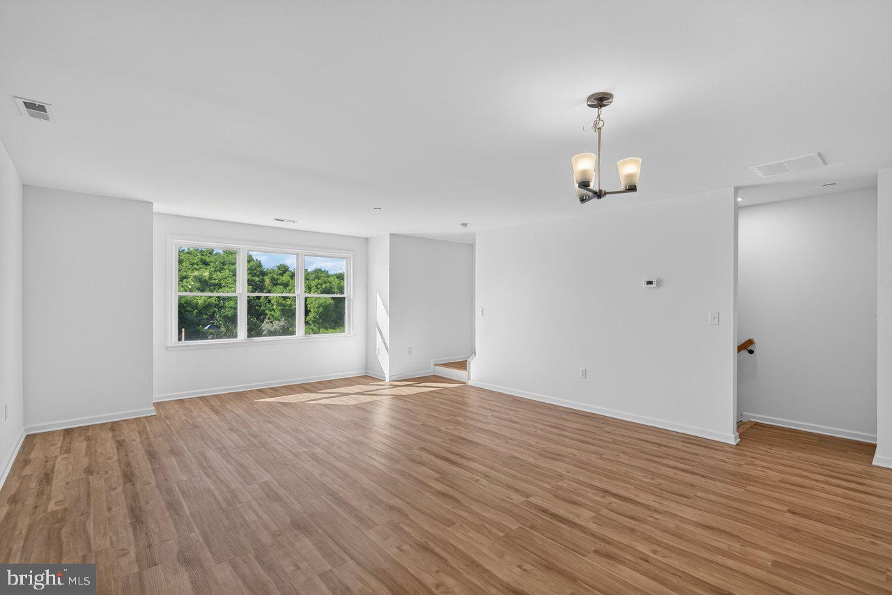 963 WOODSTOCK COMMONS DRIVE 107A