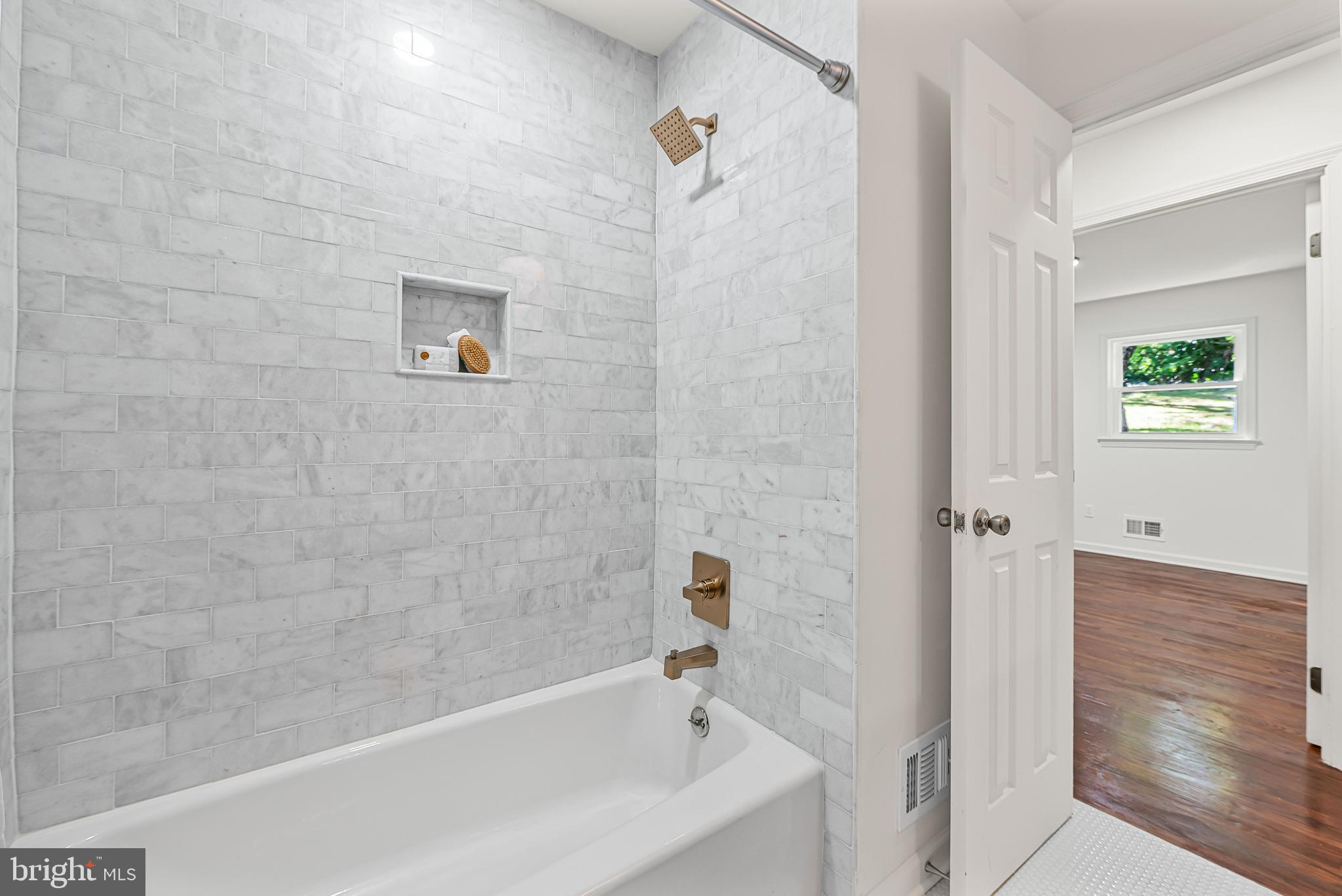 BROOKWOOD - Residential