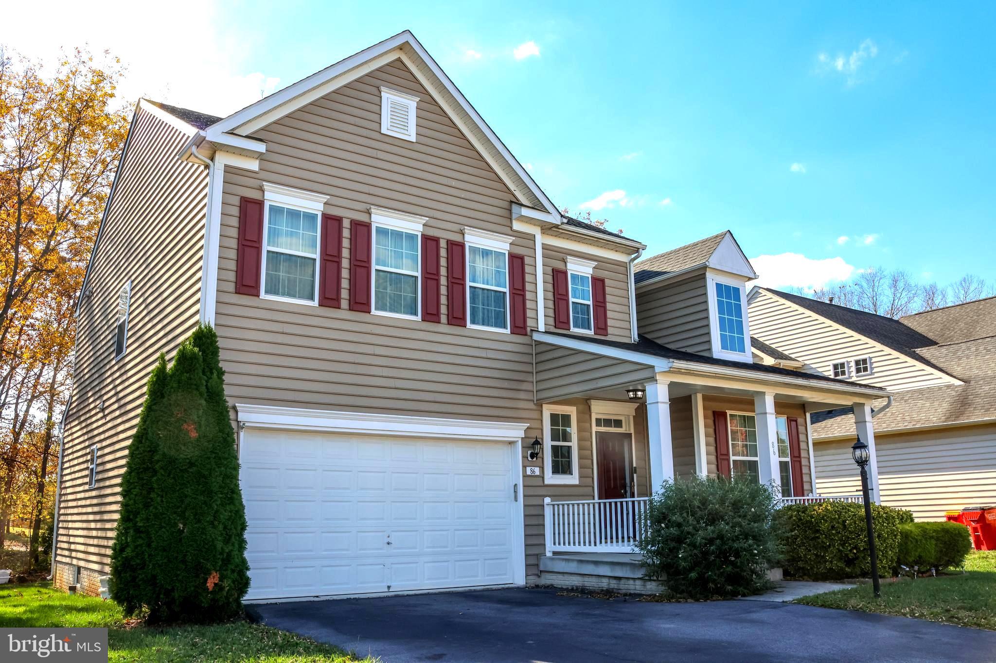 THE VILLAGE OF WASHINGTON TRAIL - Residential